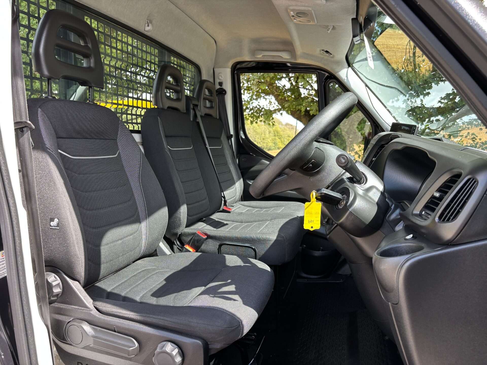 A 2023 IVECO DAILY 35S16H Automatic Dropside Truck with Tail Lift A 2023 IVECO DAILY 35S16H Automatic Dropside Truck with Tail Lift