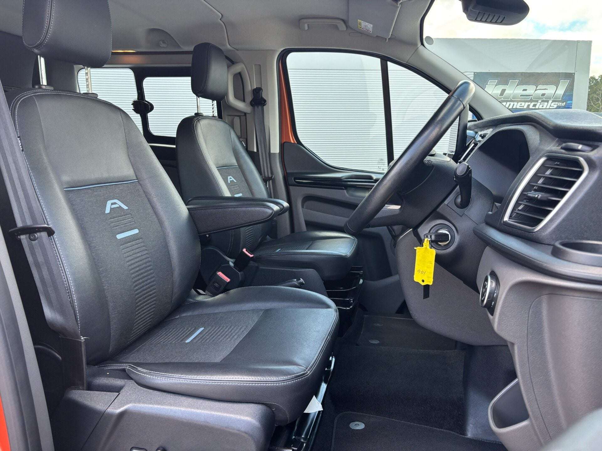 A 2021 FORD TRANSIT CUSTOM 320 L1 170ps Active MLSD DCIV - Sat Nav / Tailgate / Adaptive Cruise A 2021 FORD TRANSIT CUSTOM 320 L1 170ps Active MLSD DCIV - Sat Nav / Tailgate / Adaptive Cruise