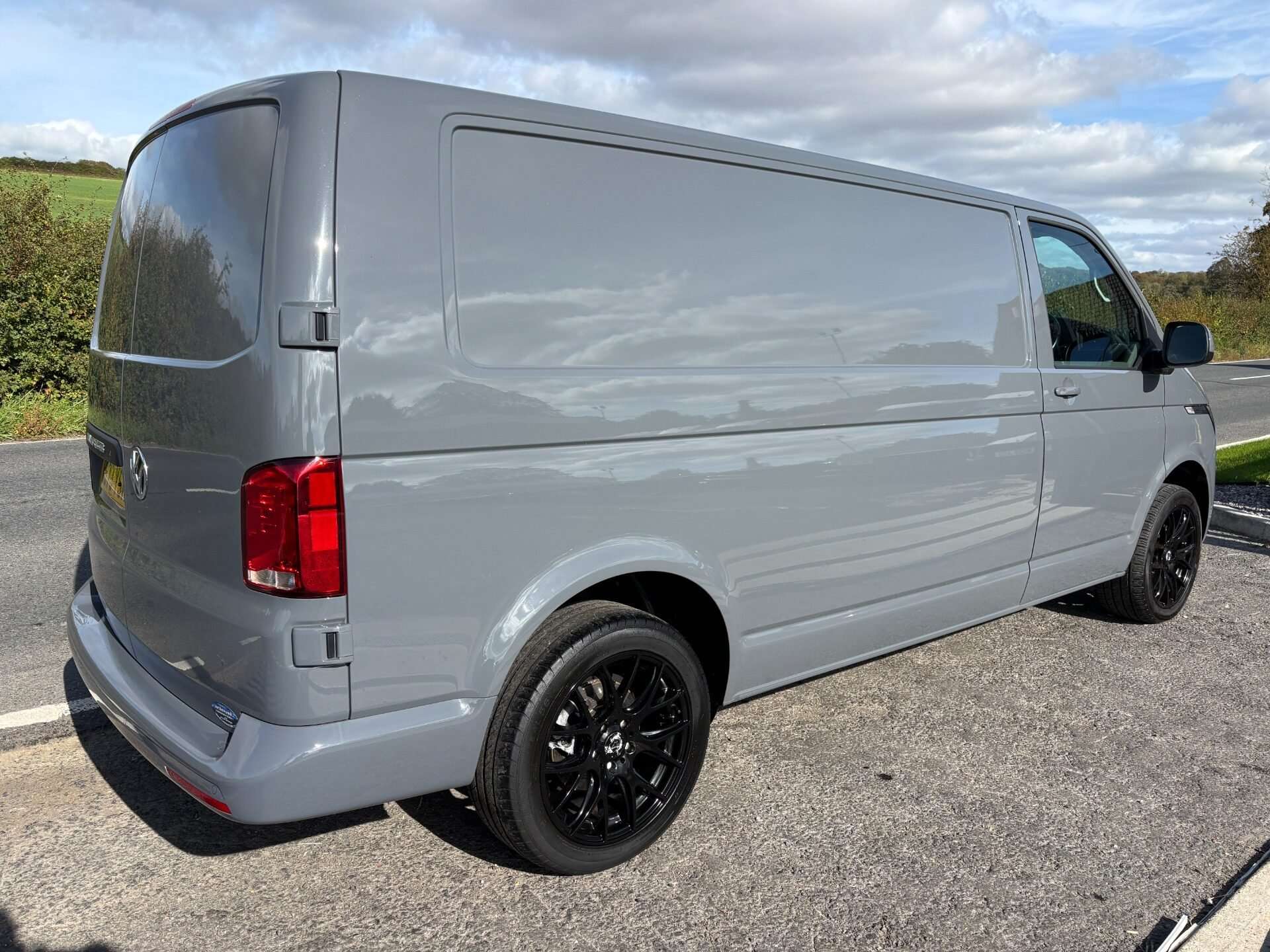 A 2023 VOLKSWAGEN TRANSPORTER T30 150 ps DSG Lwb Highline Panel Van - Adaptive Cruise Control A 2023 VOLKSWAGEN TRANSPORTER T30 150 ps DSG Lwb Highline Panel Van - Adaptive Cruise Control