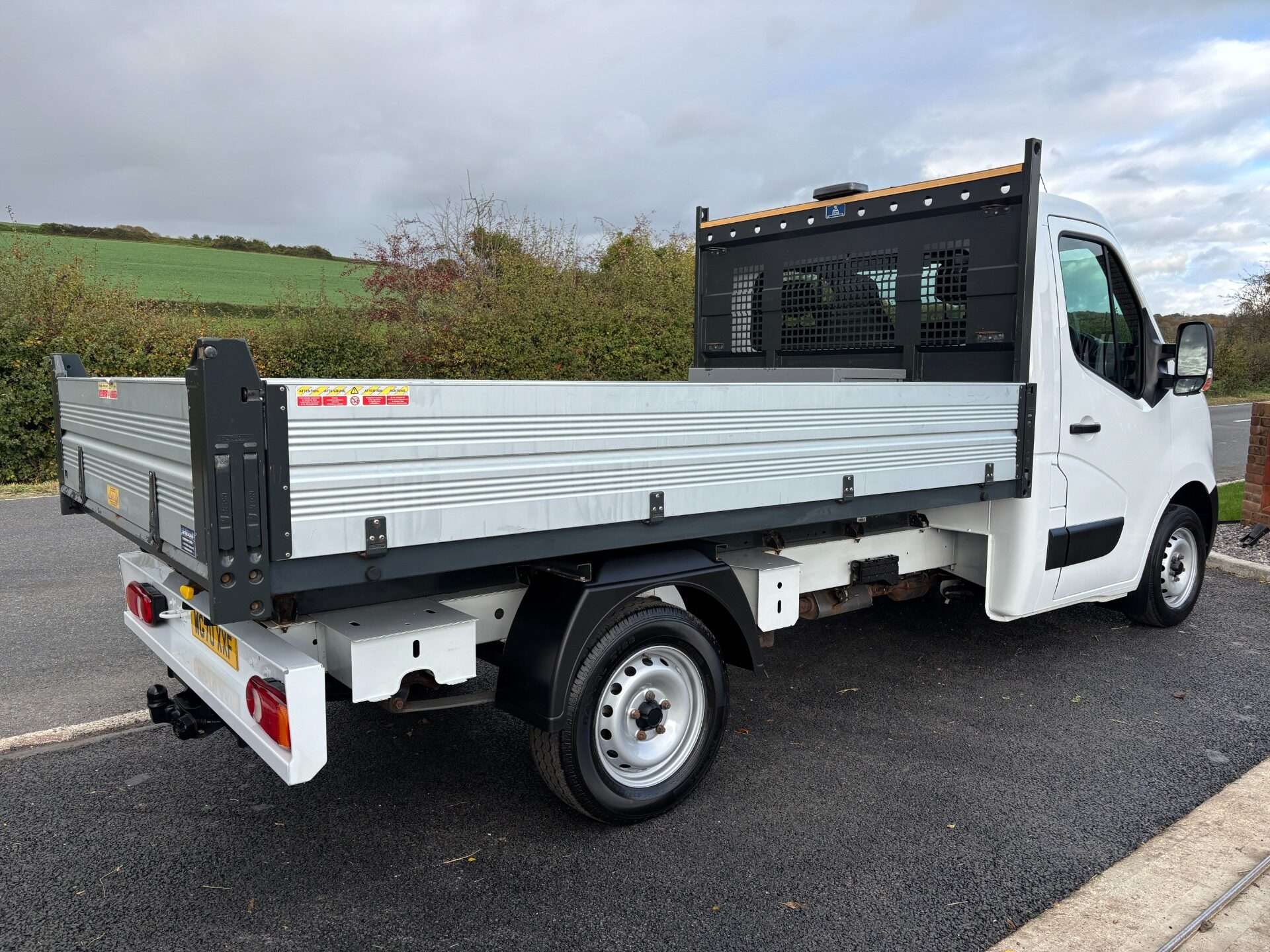 2021 NISSAN NV400 2021 NISSAN NV400