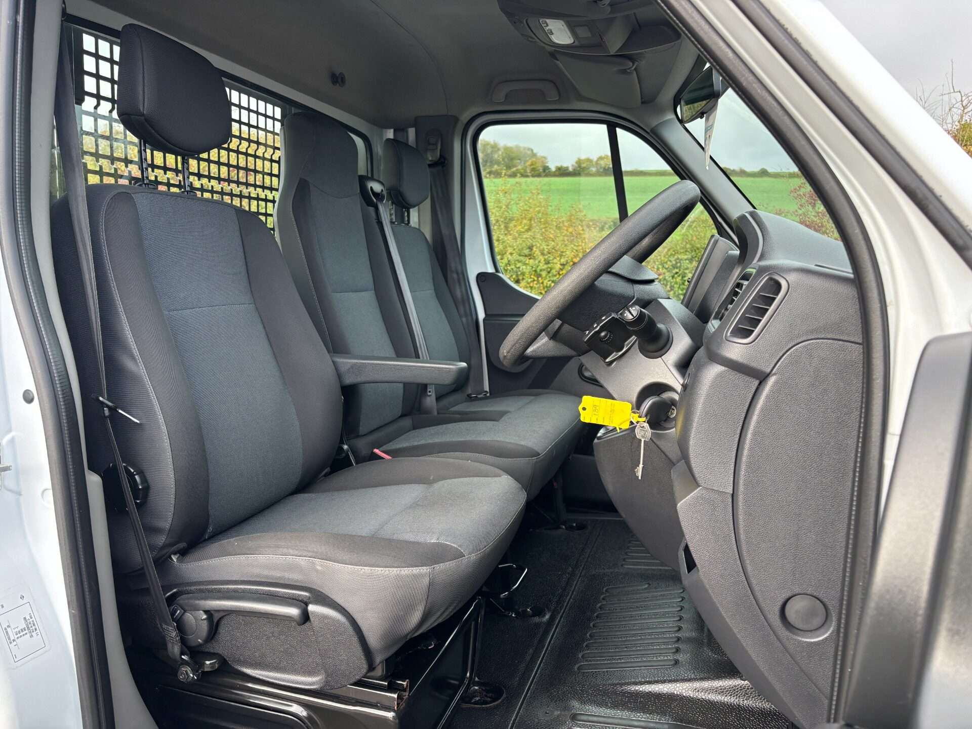 2021 NISSAN NV400 2021 NISSAN NV400