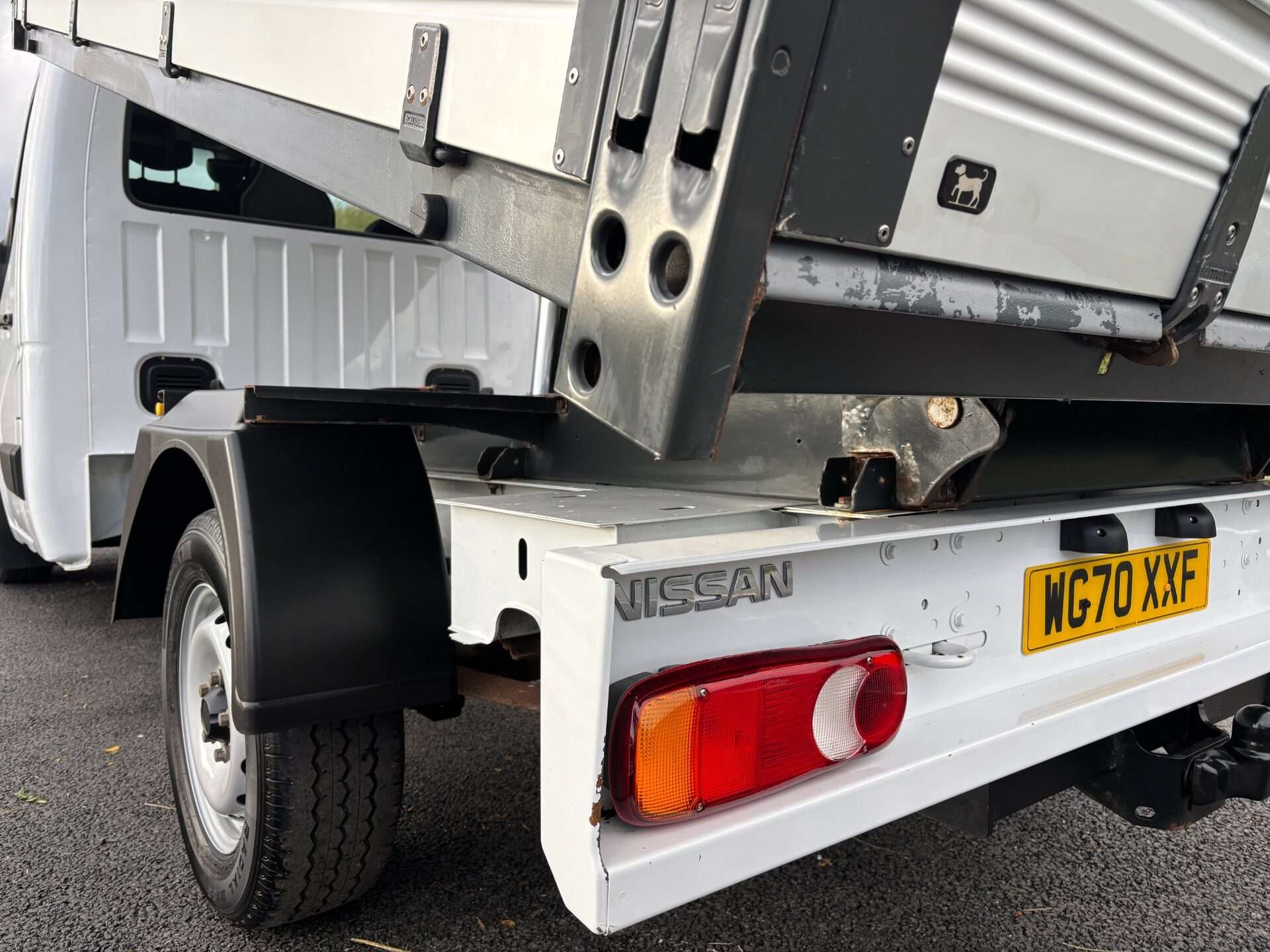 2021 NISSAN NV400 2021 NISSAN NV400