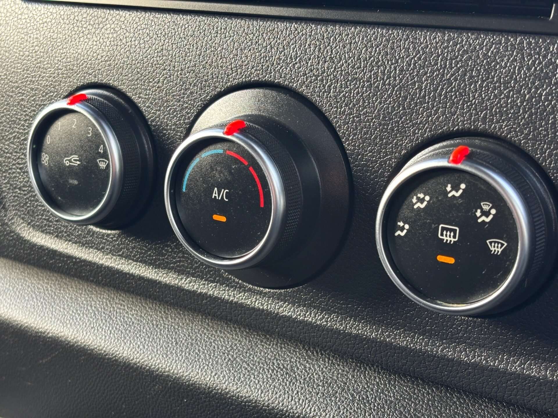 2021 NISSAN NV400 2021 NISSAN NV400