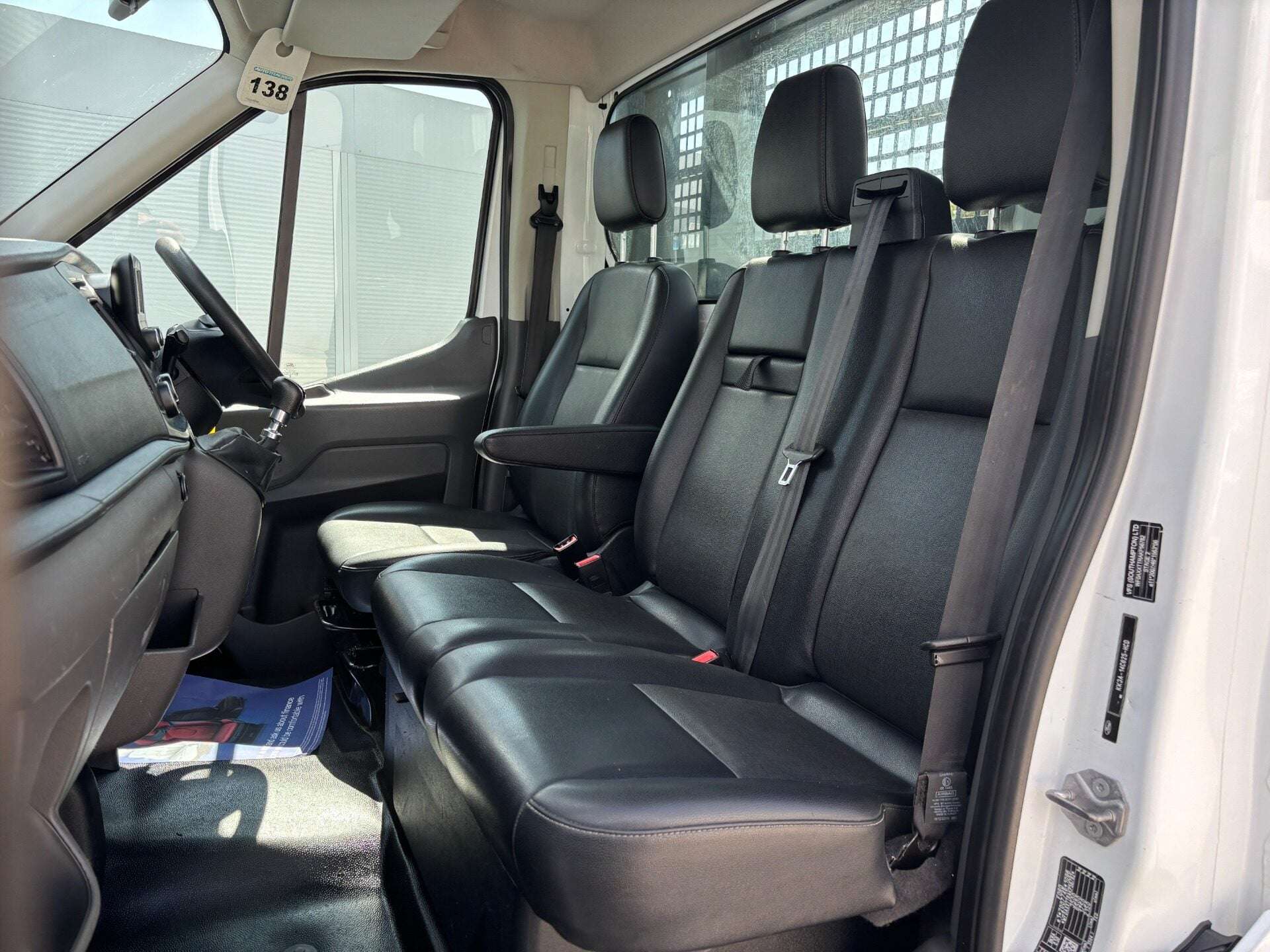 A 2020 FORD TRANSIT 350 Srw L2 130 ps Single Cab Tipper - Air Con / Tow Axle / Rear Camera A 2020 FORD TRANSIT 350 Srw L2 130 ps Single Cab Tipper - Air Con / Tow Axle / Rear Camera