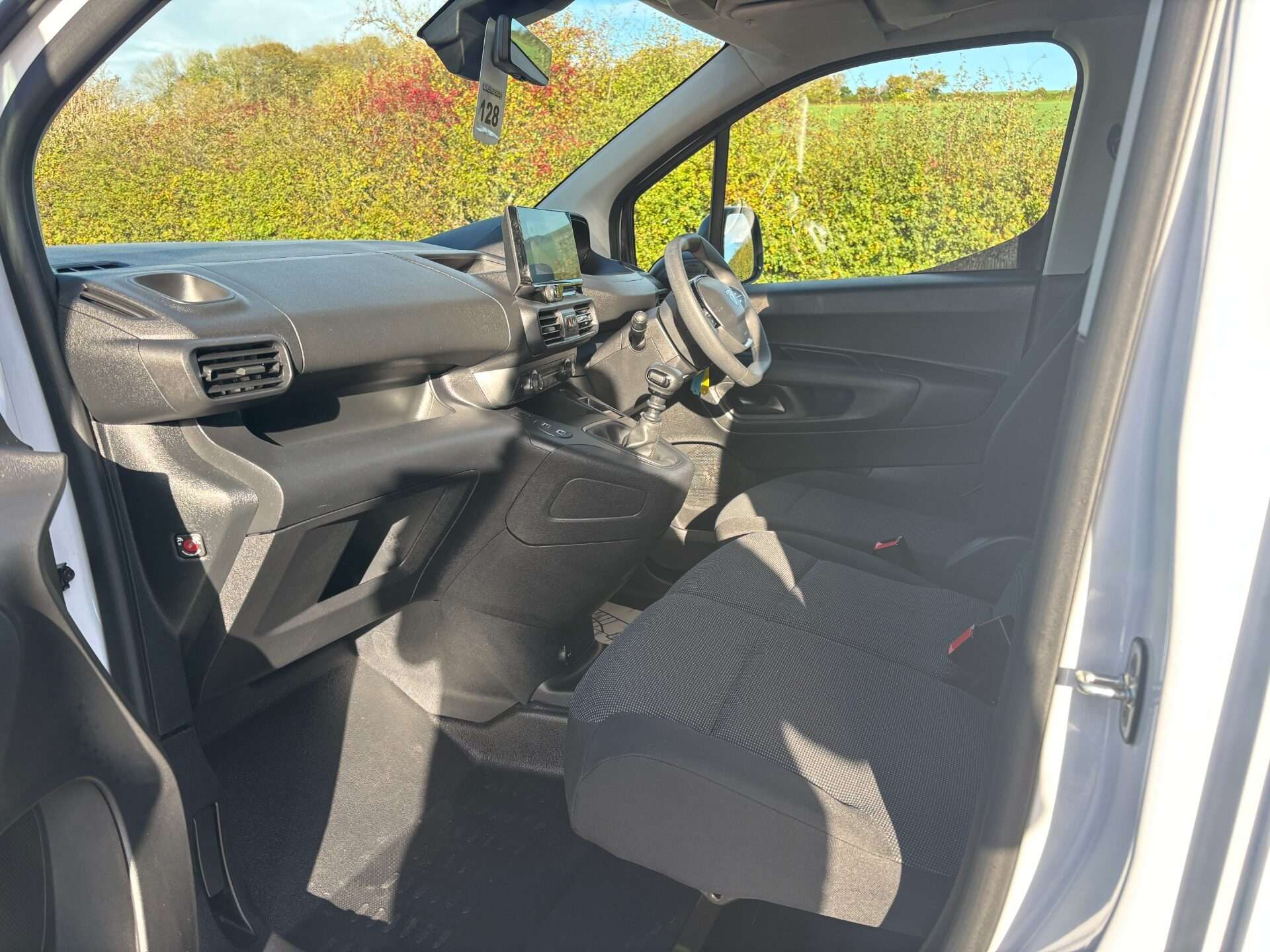 2024 PEUGEOT PARTNER 2024 PEUGEOT PARTNER