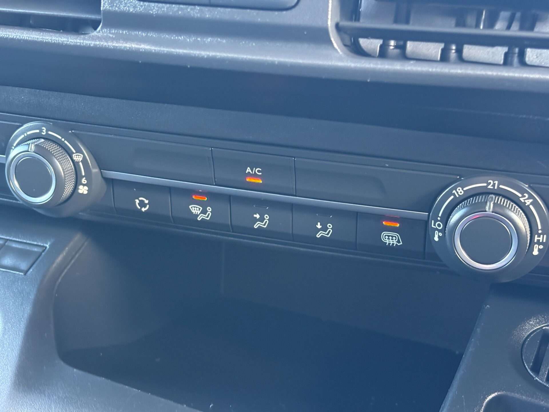 2024 PEUGEOT PARTNER 2024 PEUGEOT PARTNER