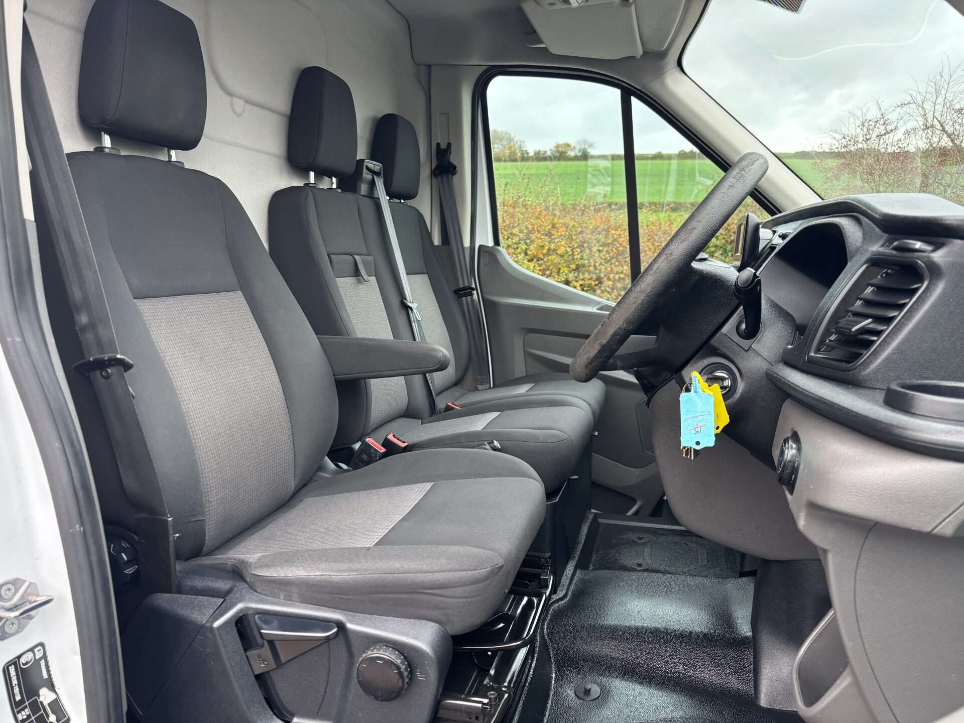 A 2020 FORD TRANSIT 330 L2 H2 Leader Panel Van - Air Con / F&R Sensors A 2020 FORD TRANSIT 330 L2 H2 Leader Panel Van - Air Con / F&R Sensors