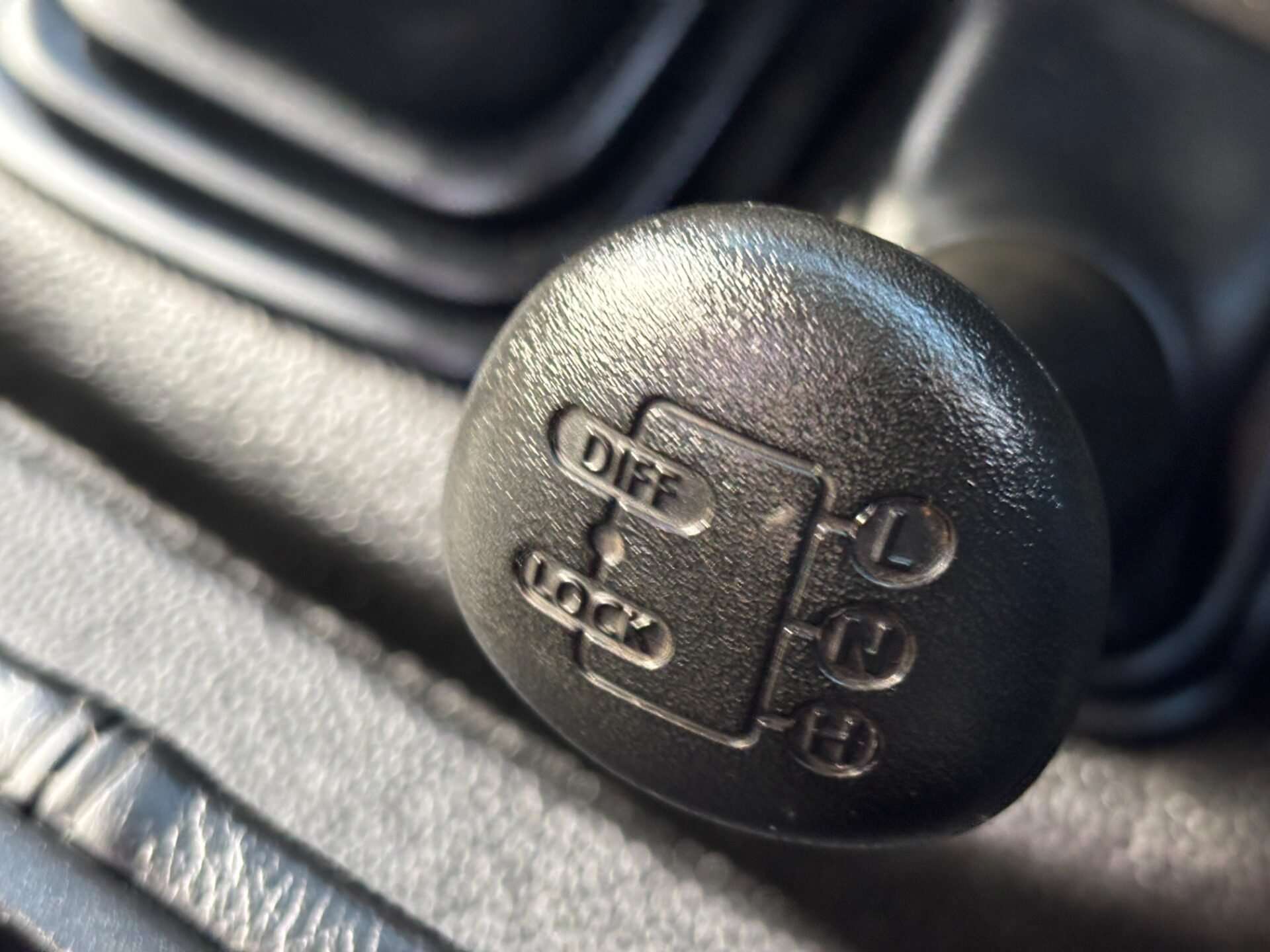 2008 LAND ROVER DEFENDER 130 2008 LAND ROVER DEFENDER 130