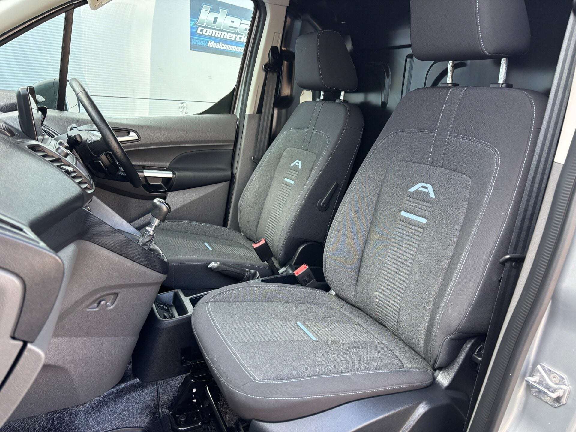 A 2023 FORD TRANSIT CONNECT 250 Active L1 100 ps Panel Van - Sat Nav / Climate Control A 2023 FORD TRANSIT CONNECT 250 Active L1 100 ps Panel Van - Sat Nav / Climate Control