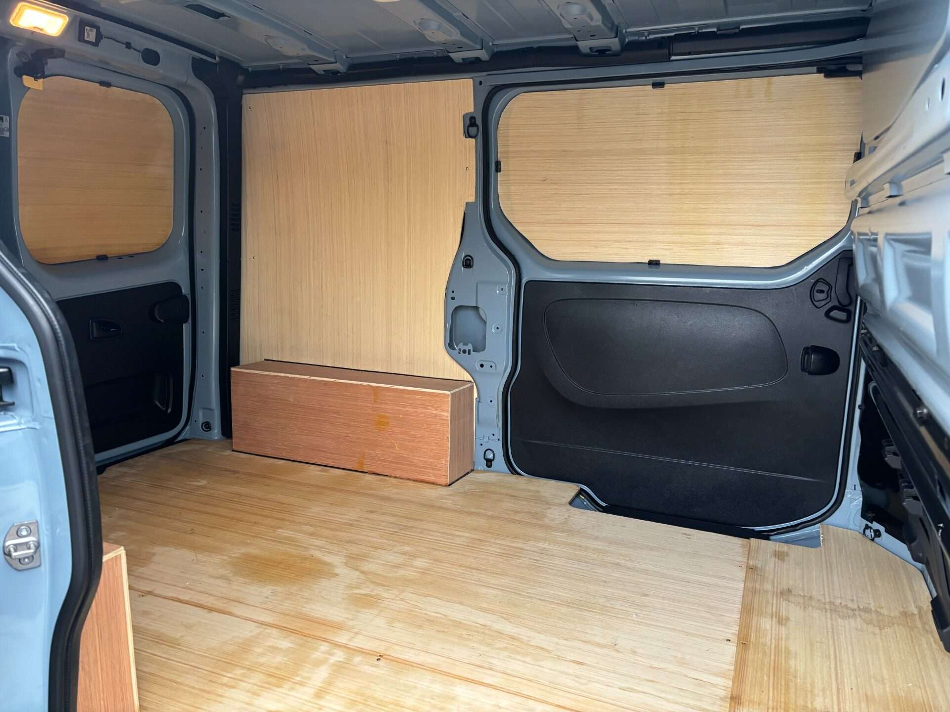 2024 RENAULT TRAFIC 2024 RENAULT TRAFIC