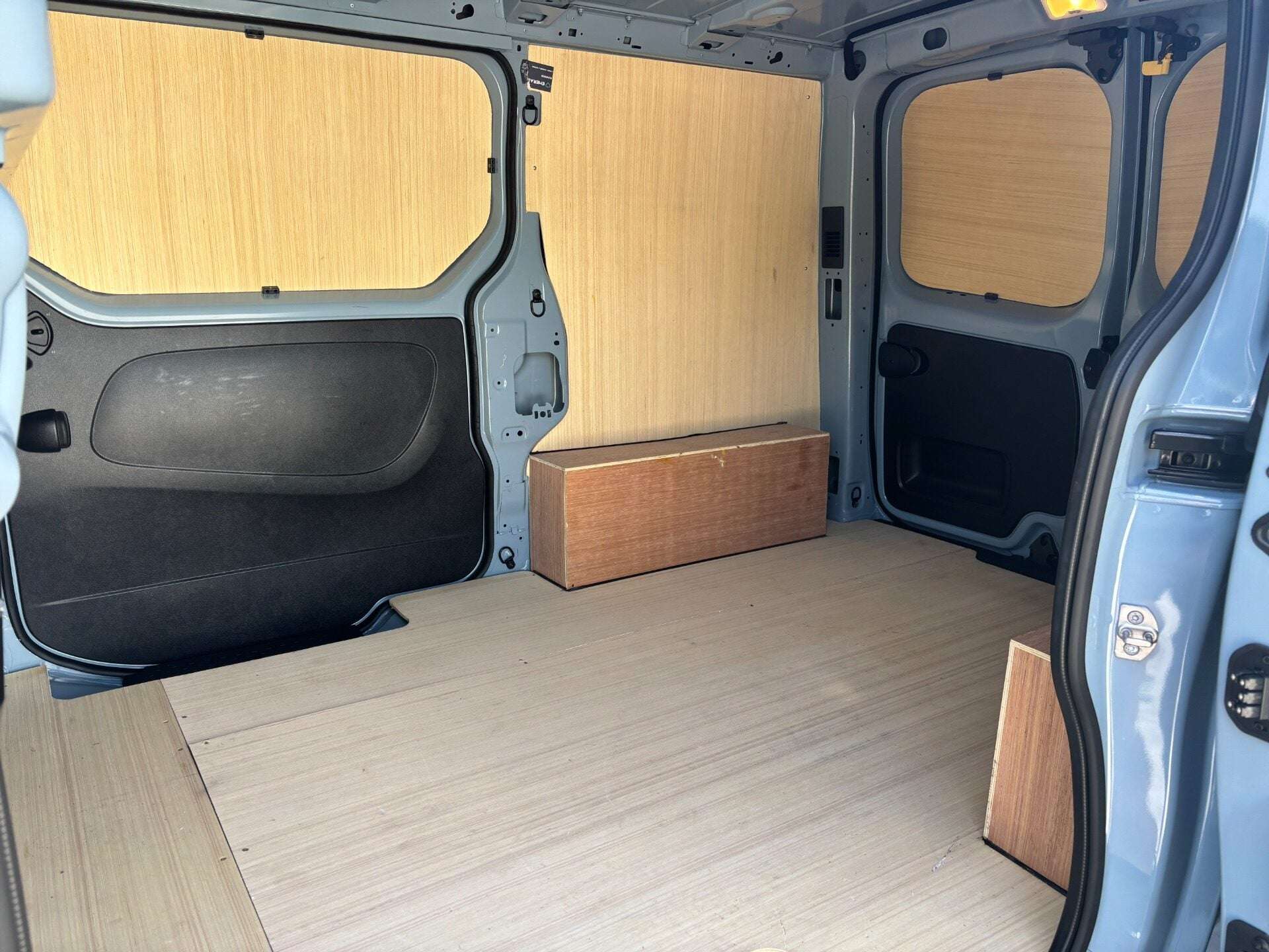 2024 RENAULT TRAFIC 2024 RENAULT TRAFIC