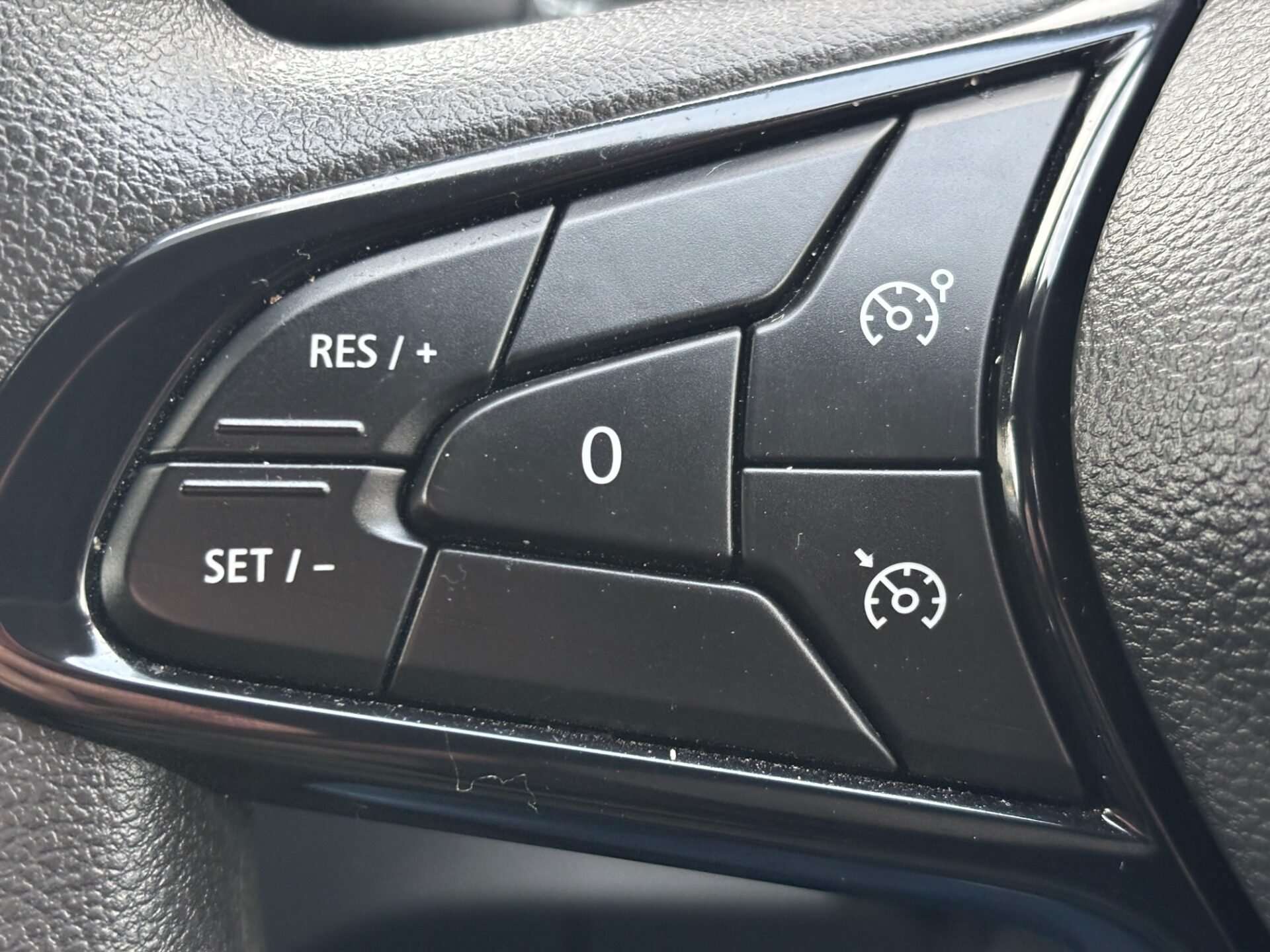 2024 RENAULT TRAFIC 2024 RENAULT TRAFIC