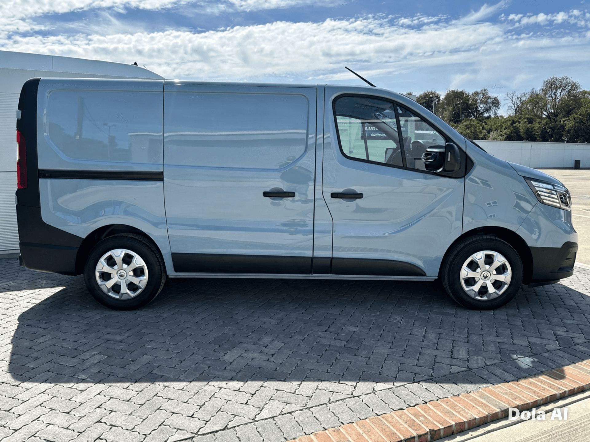 2024 RENAULT TRAFIC 2024 RENAULT TRAFIC