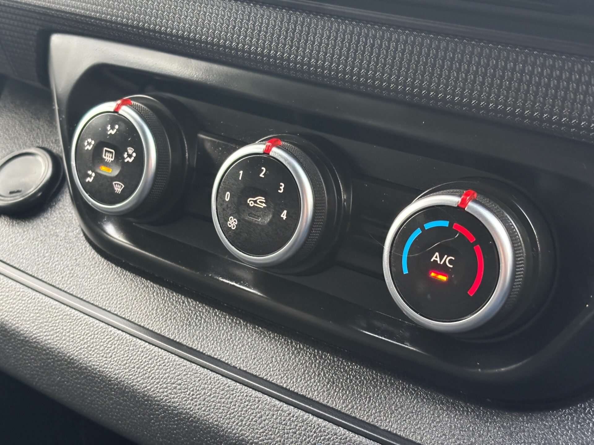 2024 RENAULT TRAFIC 2024 RENAULT TRAFIC