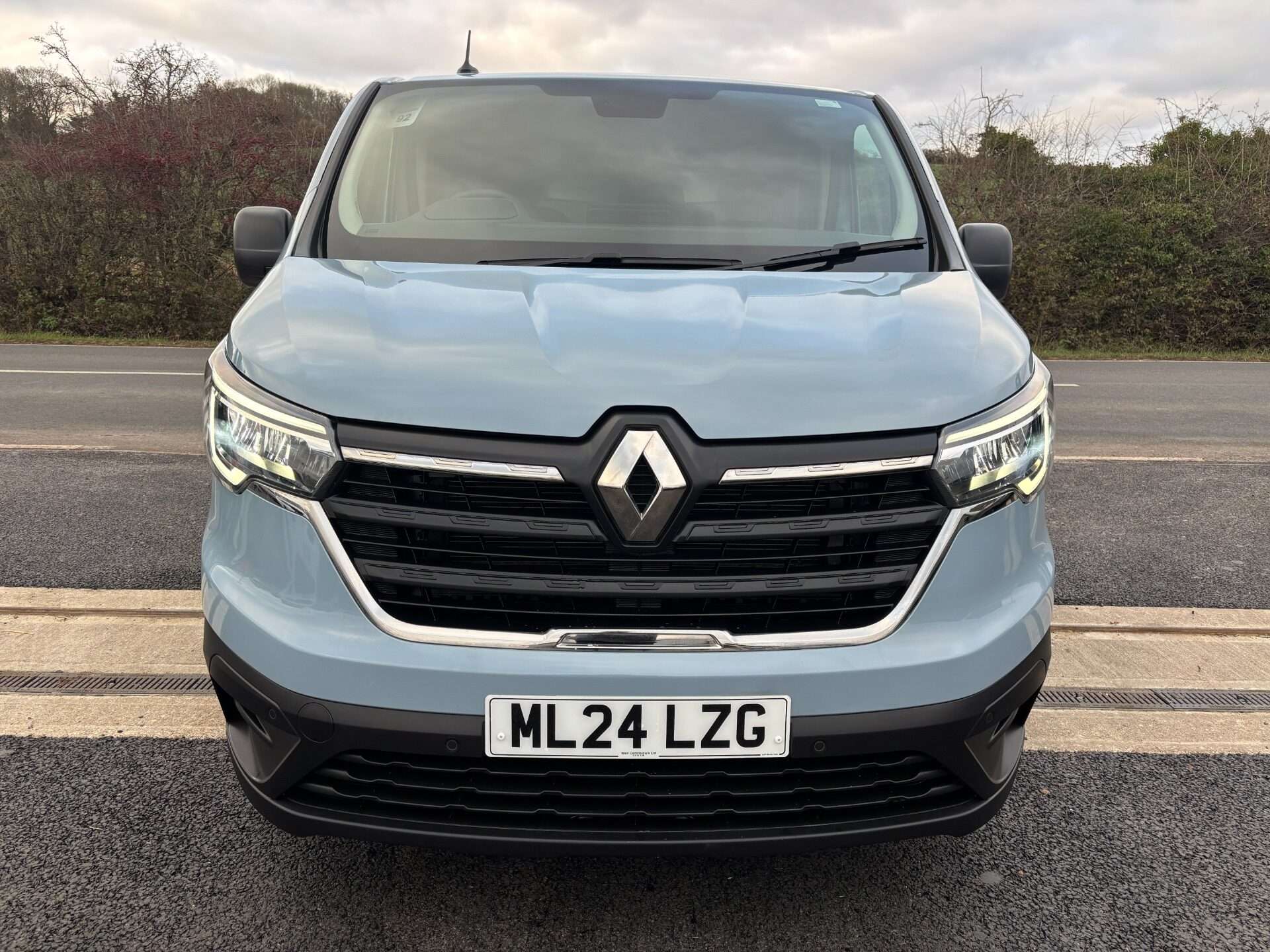 2024 RENAULT TRAFIC 2024 RENAULT TRAFIC