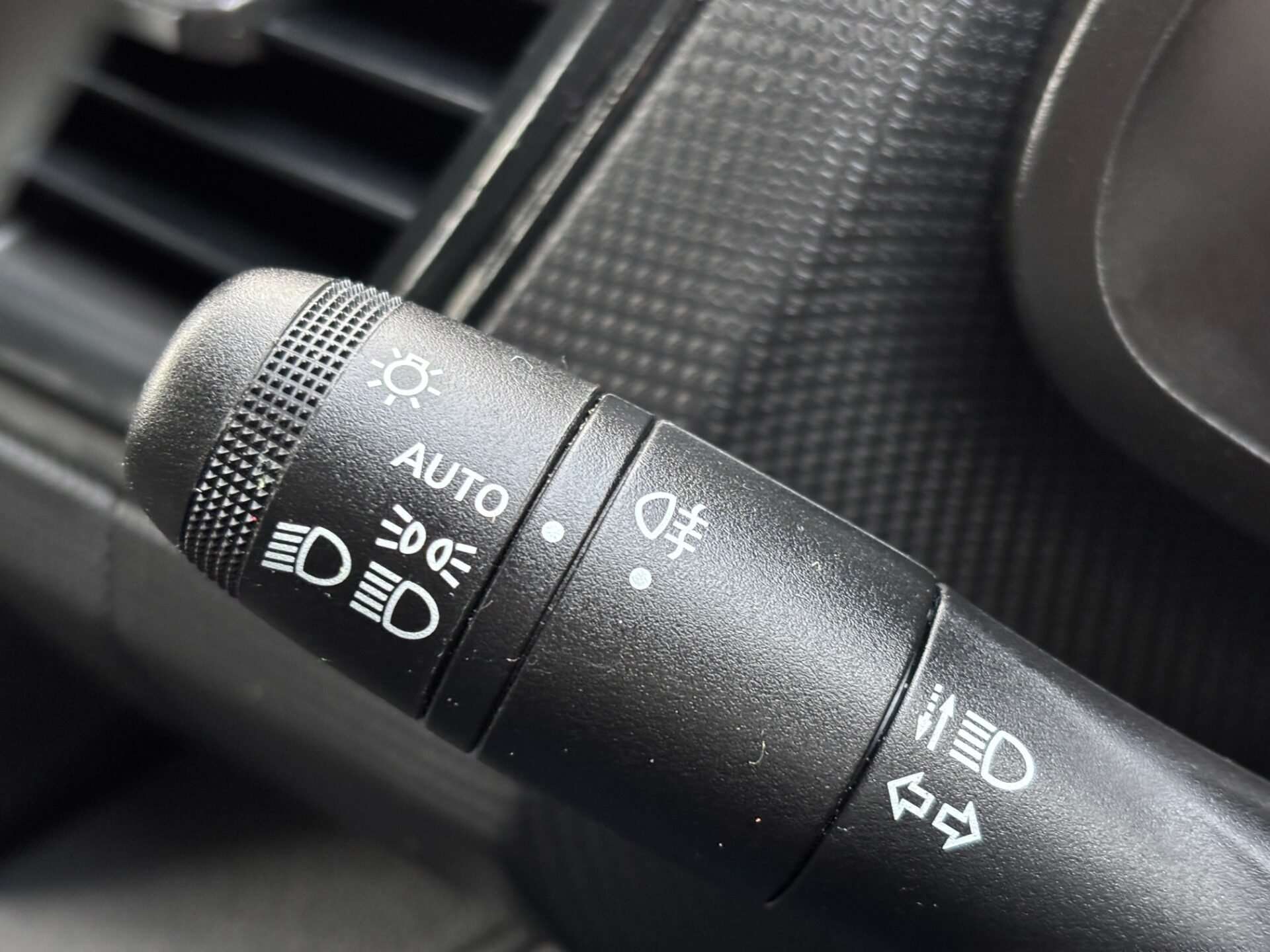 2024 RENAULT TRAFIC 2024 RENAULT TRAFIC