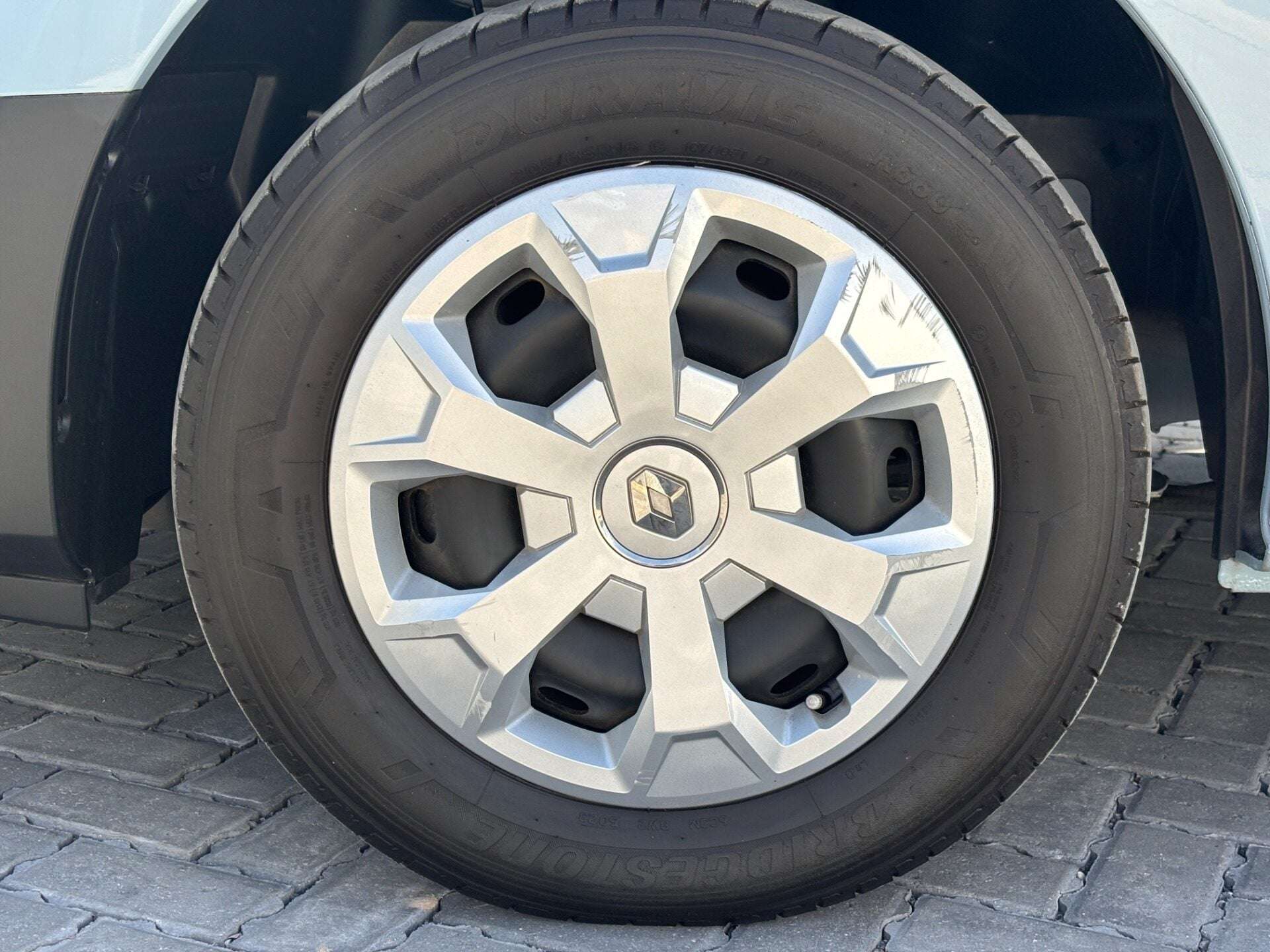 2024 RENAULT TRAFIC 2024 RENAULT TRAFIC