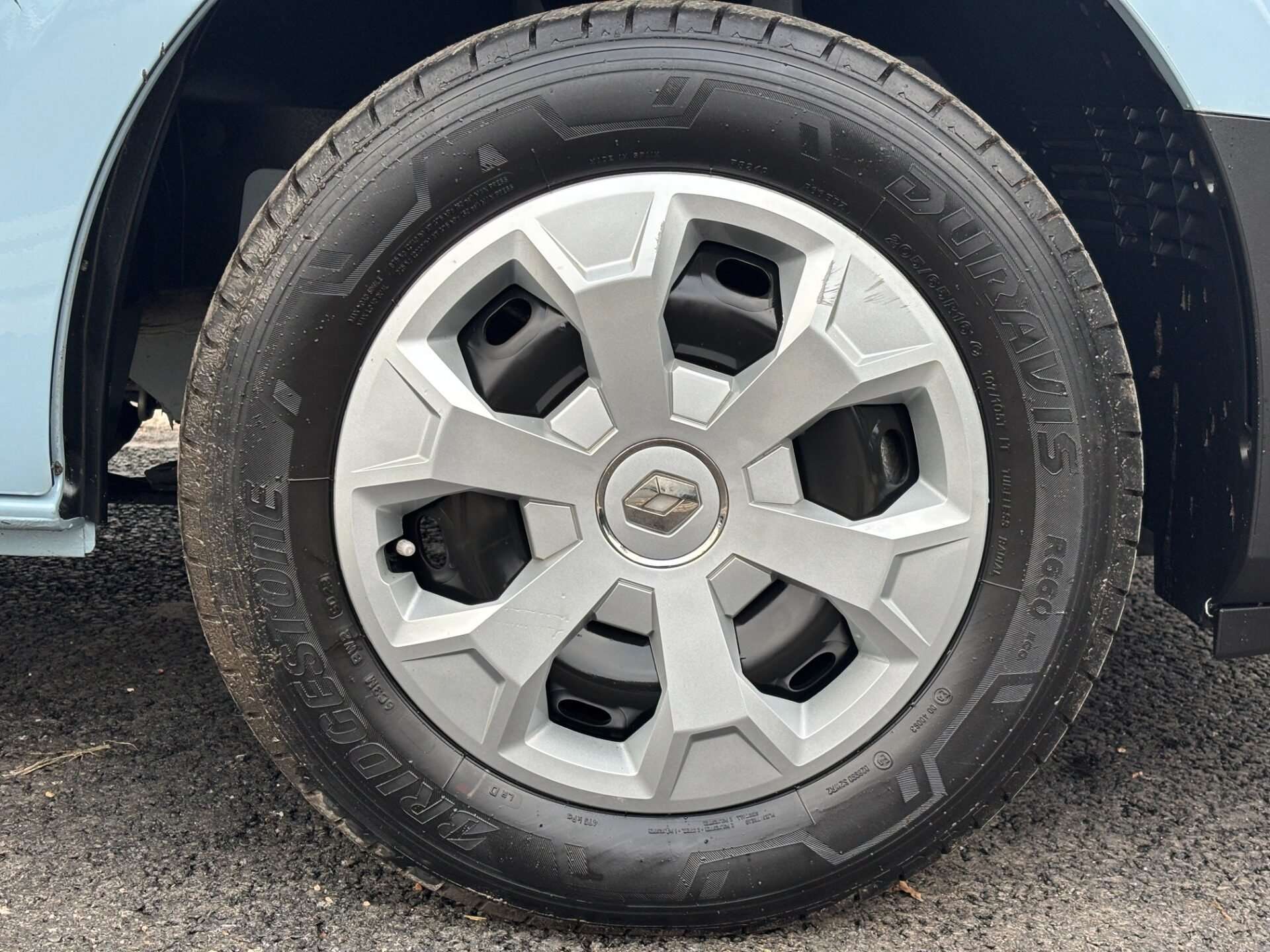 2024 RENAULT TRAFIC 2024 RENAULT TRAFIC