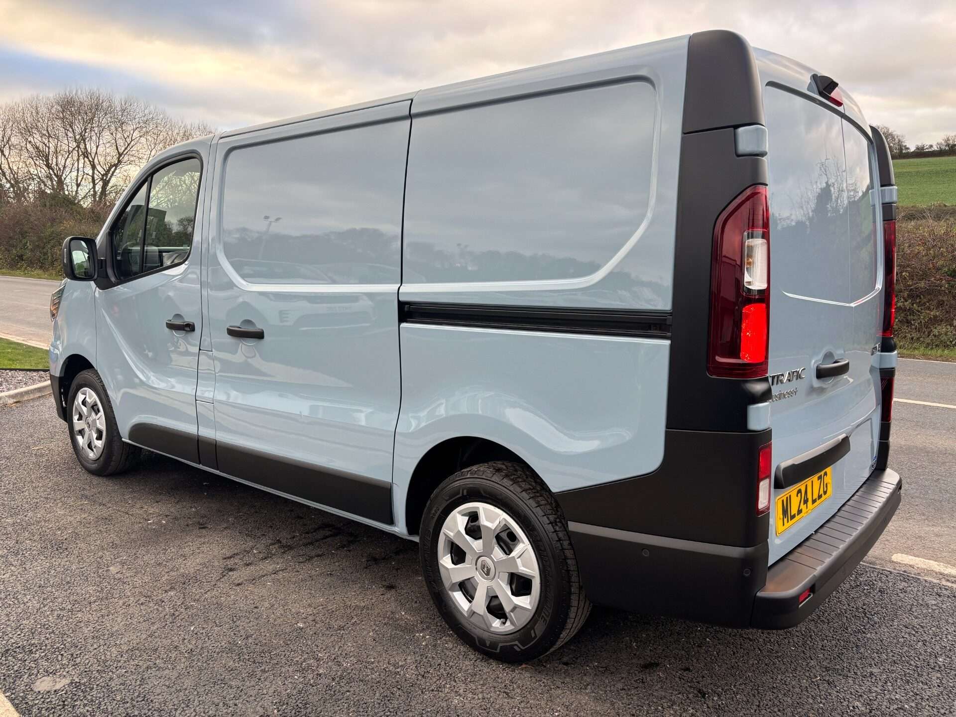 2024 RENAULT TRAFIC 2024 RENAULT TRAFIC