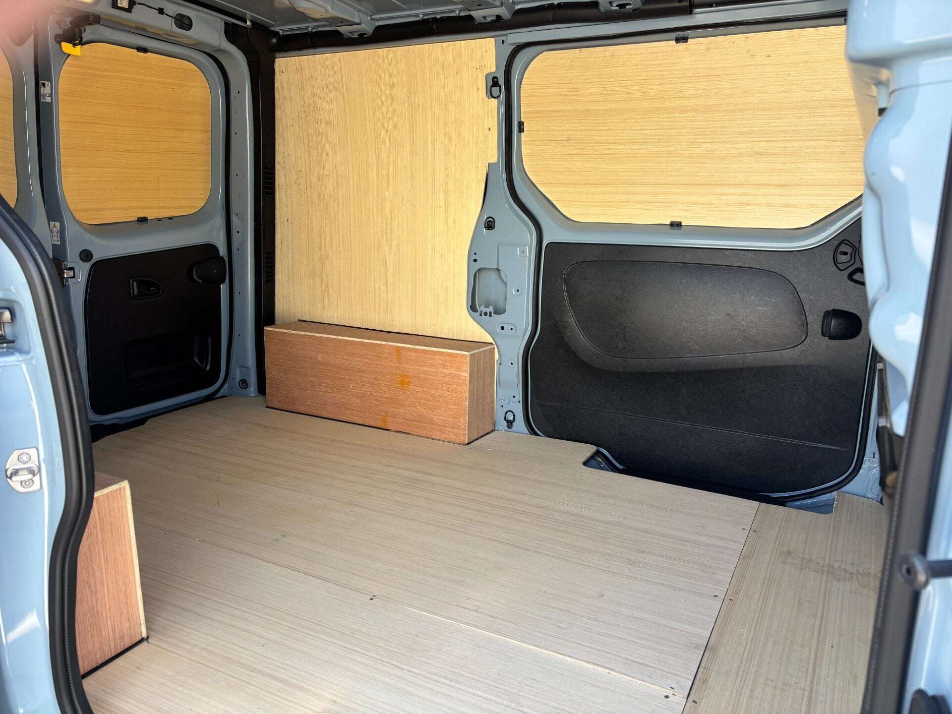 2024 RENAULT TRAFIC 2024 RENAULT TRAFIC