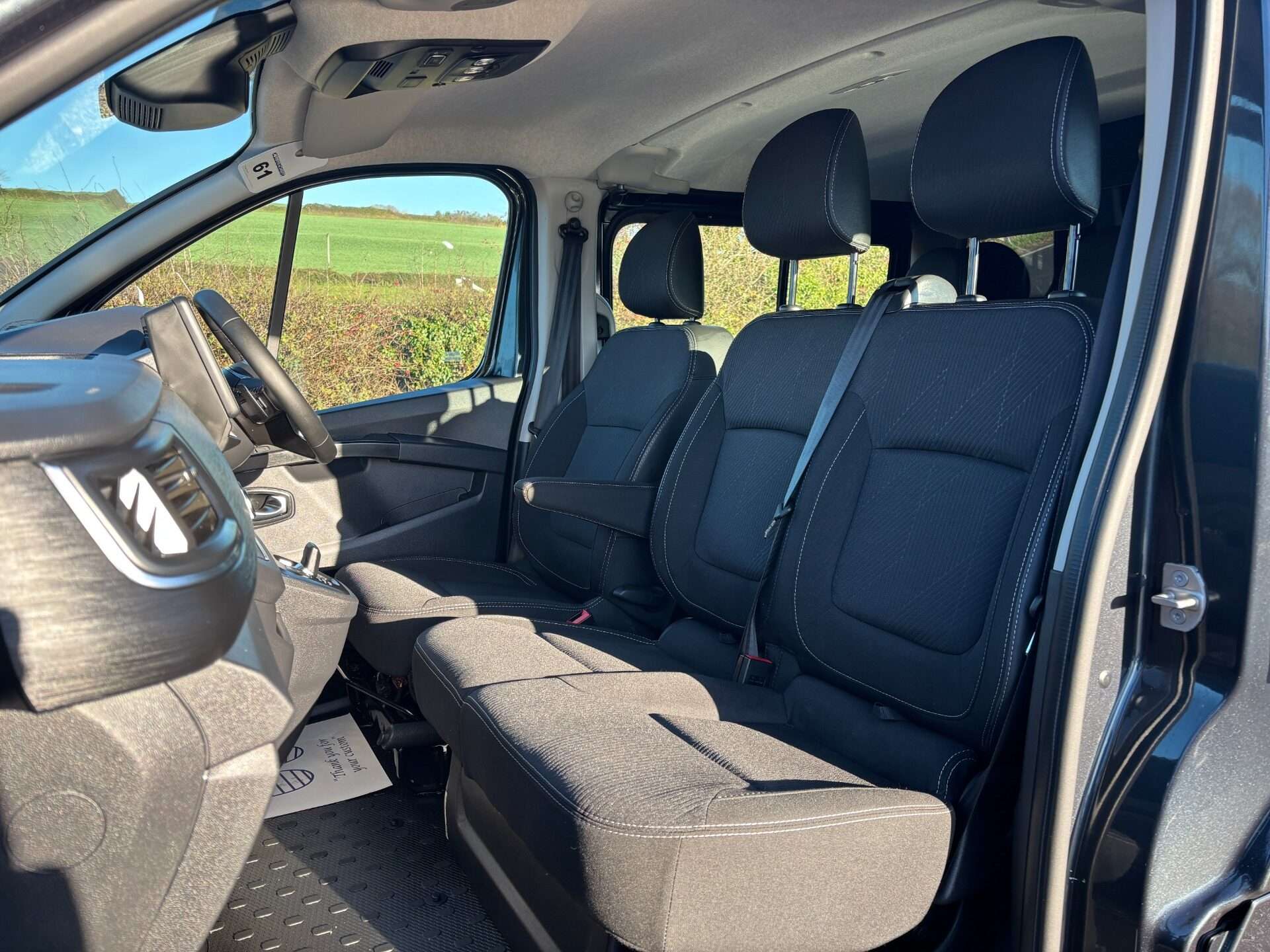 A 2025 RENAULT TRAFIC LL30 Extra Sport EDC 170ps Crew Van A 2025 RENAULT TRAFIC LL30 Extra Sport EDC 170ps Crew Van