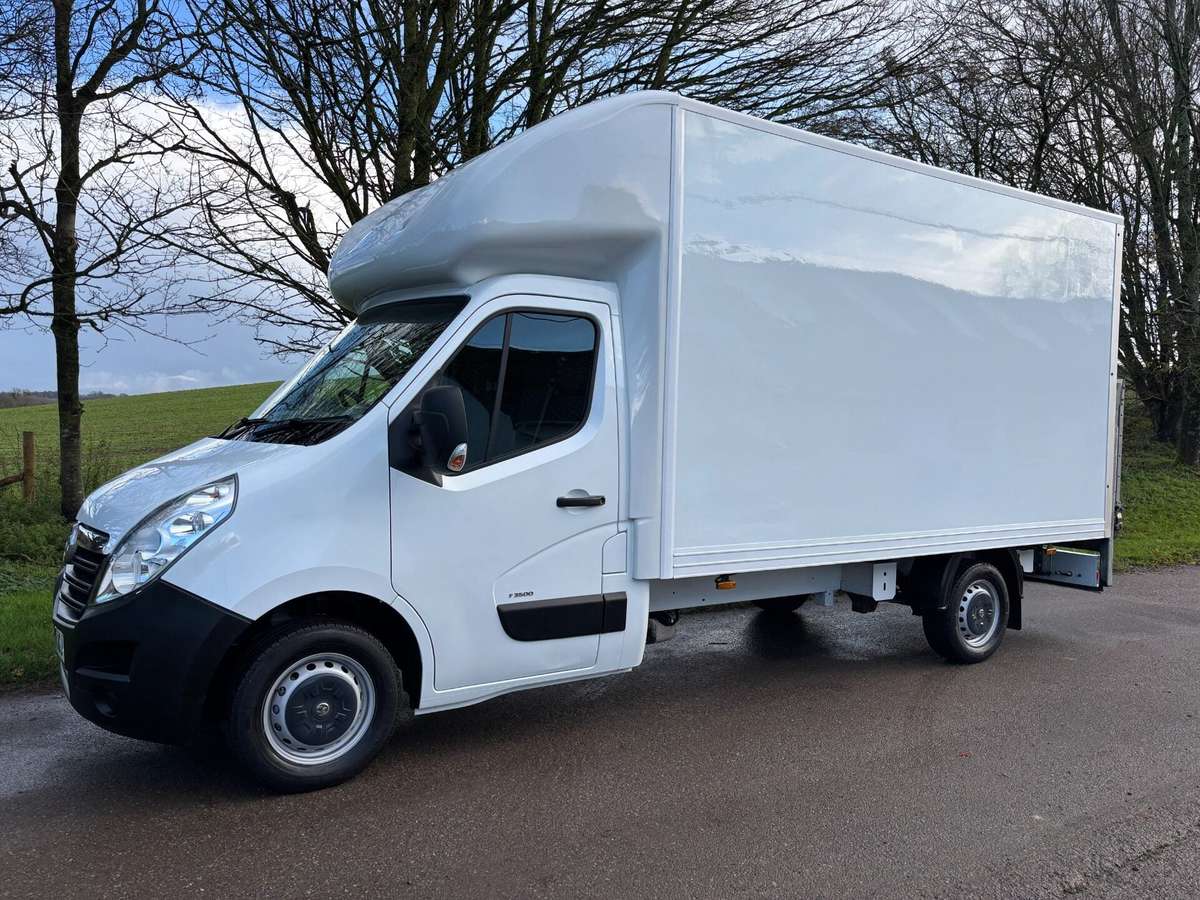 Check out this Vauxhall Movano 2016 Diesel Manual