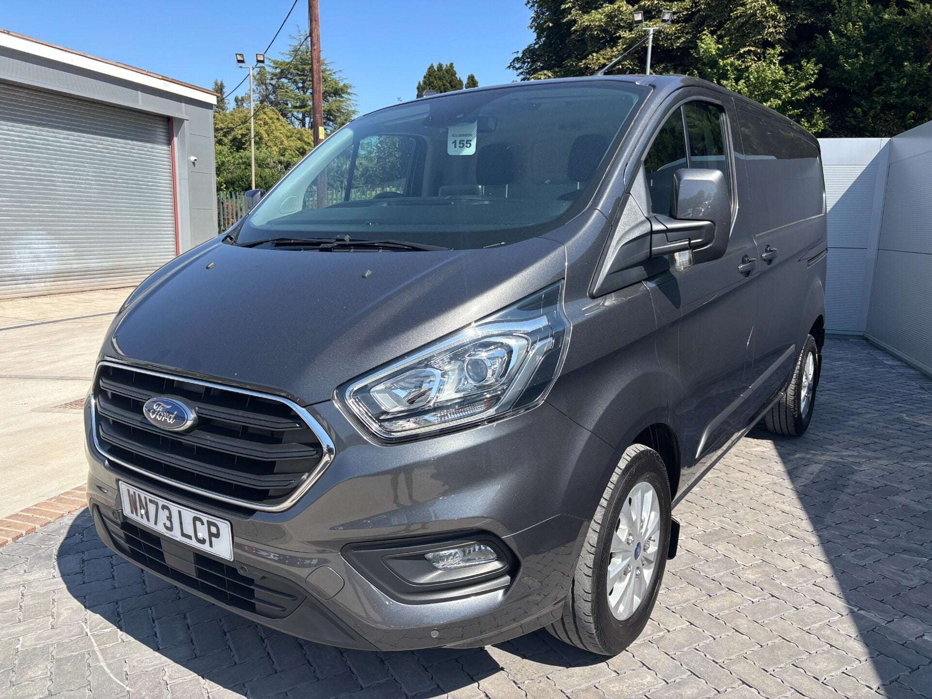 A 2023 FORD TRANSIT CUSTOM 320 L1 Limited 170 ps Panel Van - Automatic A 2023 FORD TRANSIT CUSTOM 320 L1 Limited 170 ps Panel Van - Automatic