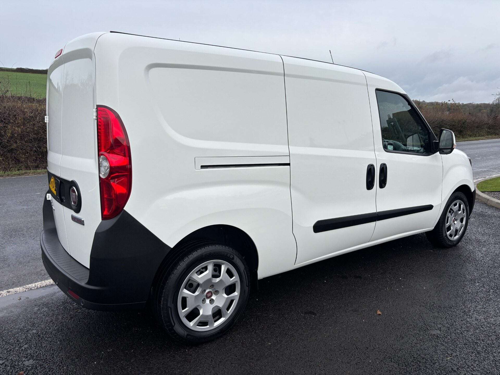 A 2022 FIAT DOBLO 16V Tecnico Maxi Multijet II 105 ps Panel Van A 2022 FIAT DOBLO 16V Tecnico Maxi Multijet II 105 ps Panel Van
