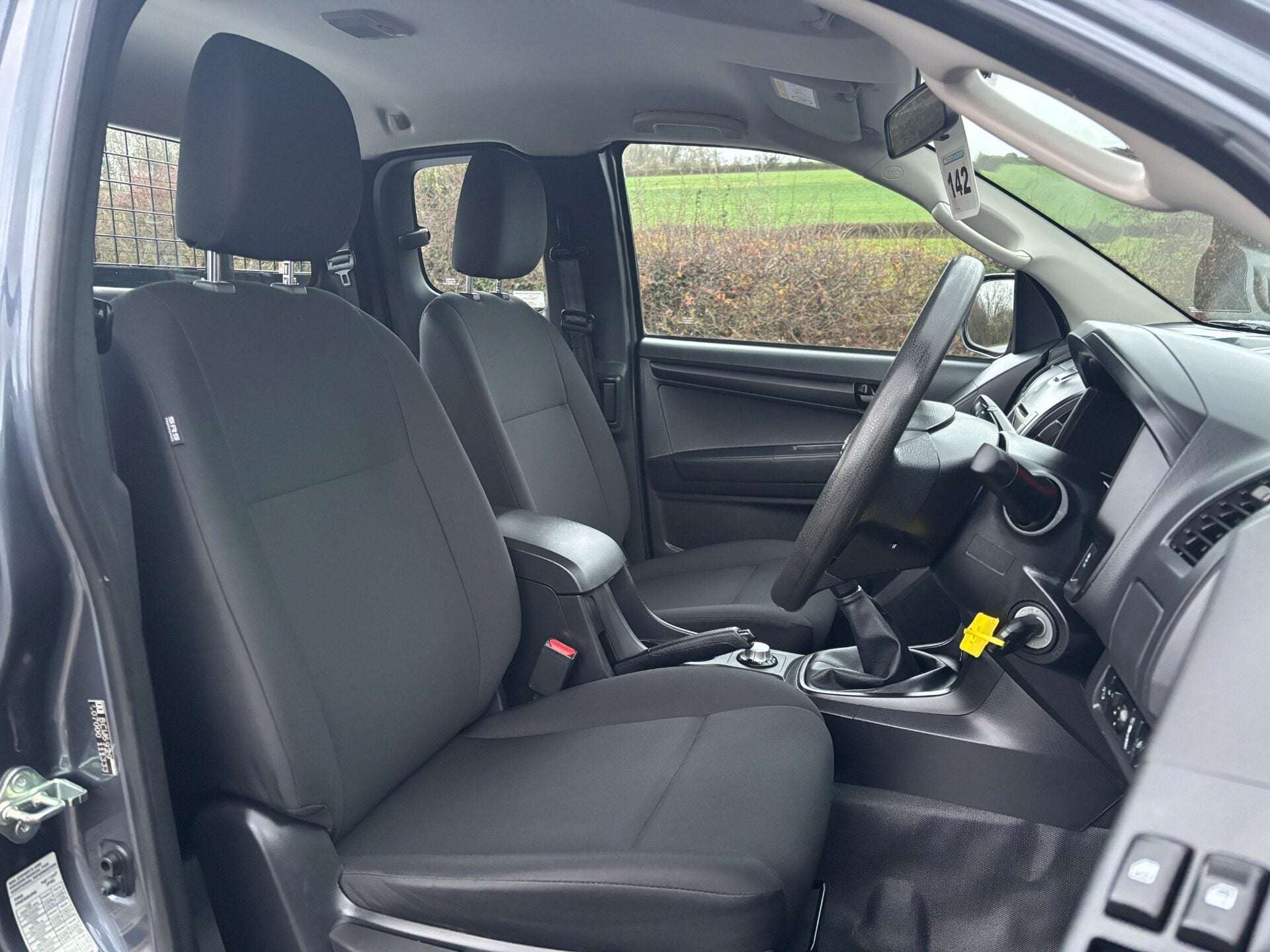 A 2019 ISUZU D-MAX ECB 1.9 TD Extra Cab Tipper A 2019 ISUZU D-MAX ECB 1.9 TD Extra Cab Tipper