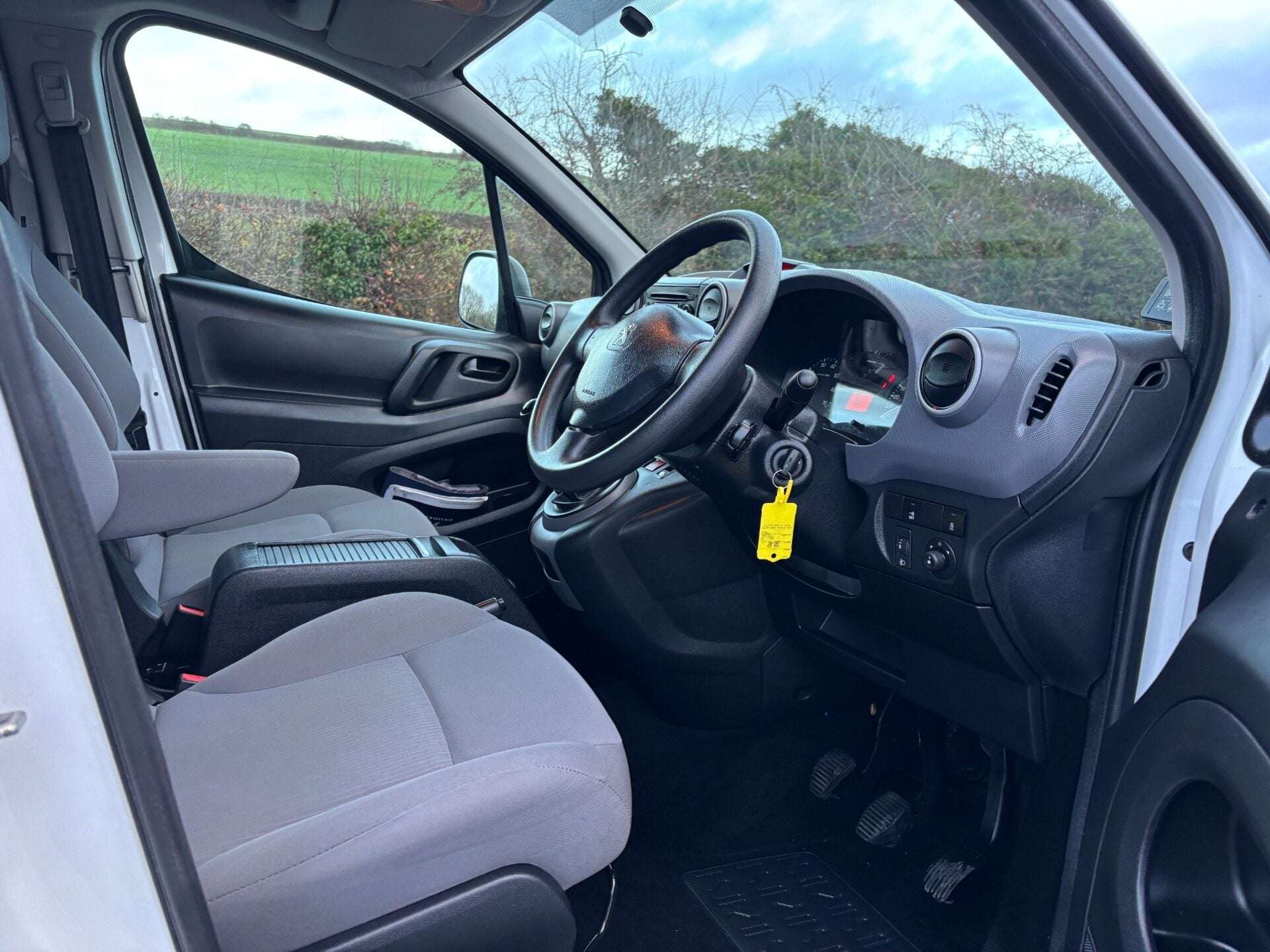 2016 PEUGEOT PARTNER 2016 PEUGEOT PARTNER