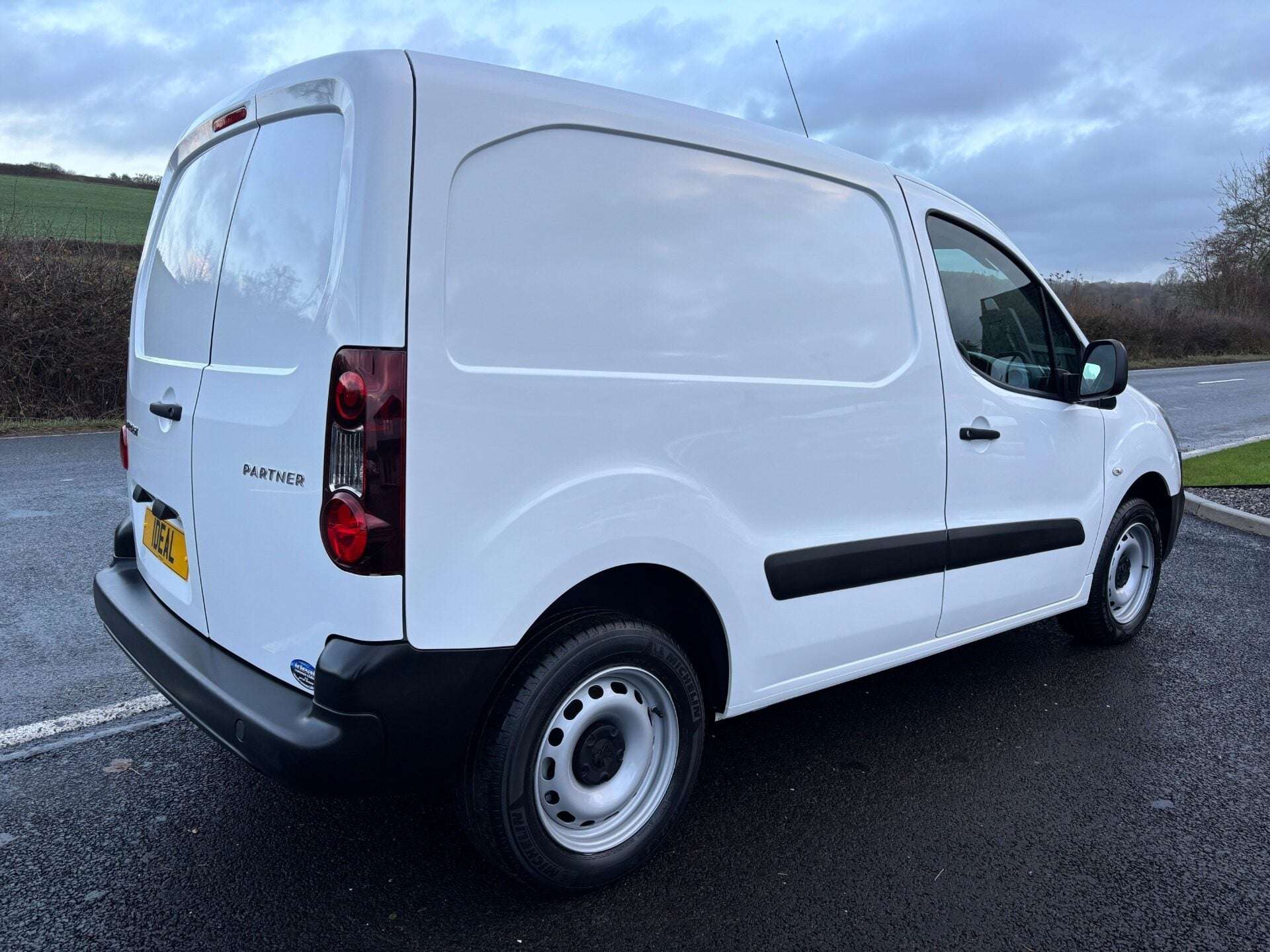 2016 PEUGEOT PARTNER 2016 PEUGEOT PARTNER