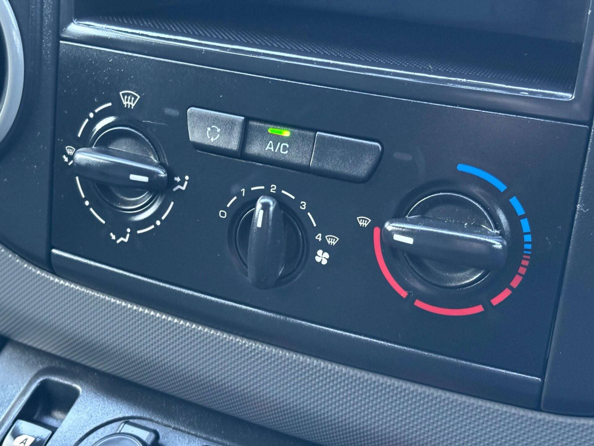 2016 PEUGEOT PARTNER 2016 PEUGEOT PARTNER