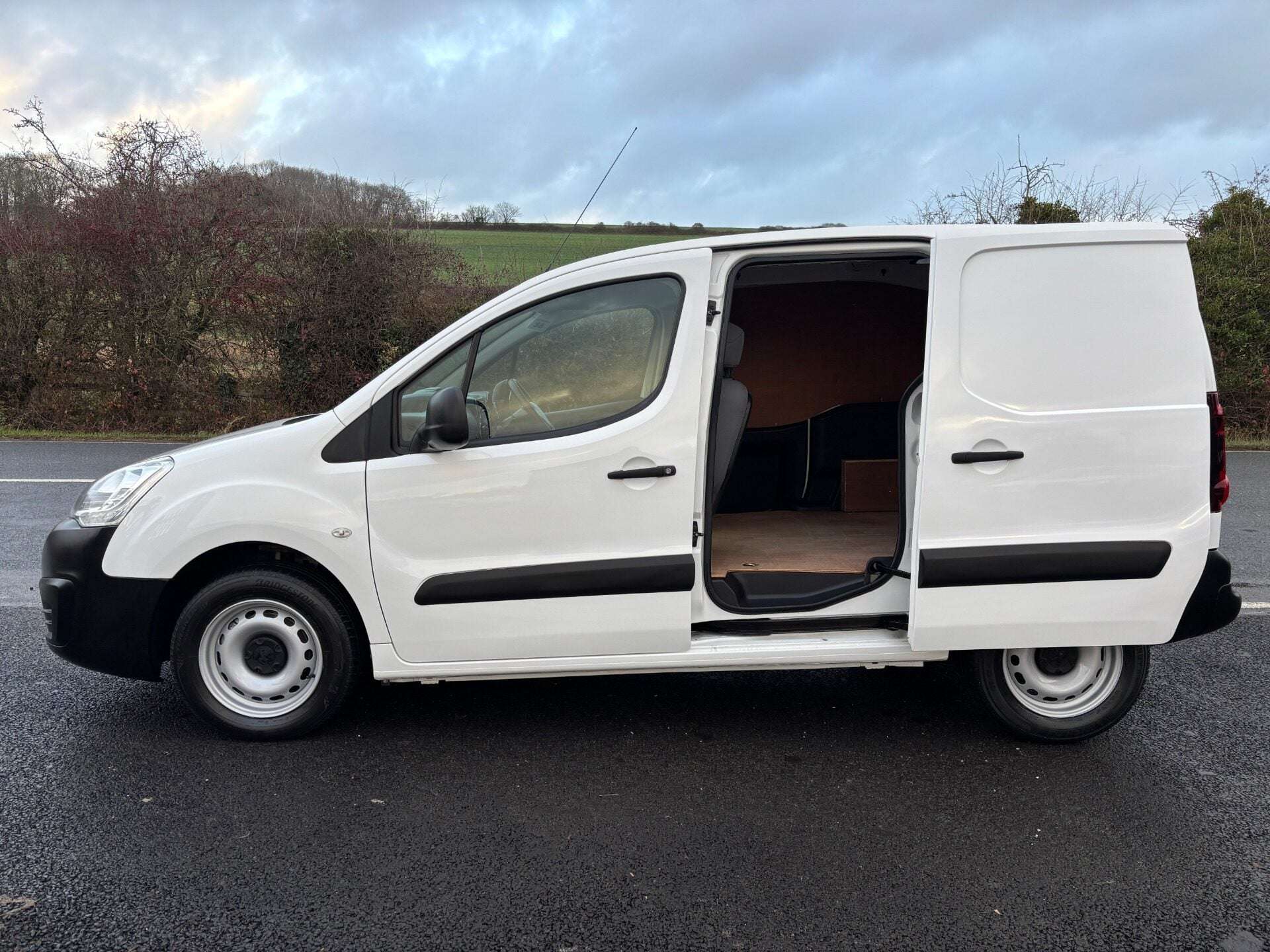 2016 PEUGEOT PARTNER 2016 PEUGEOT PARTNER