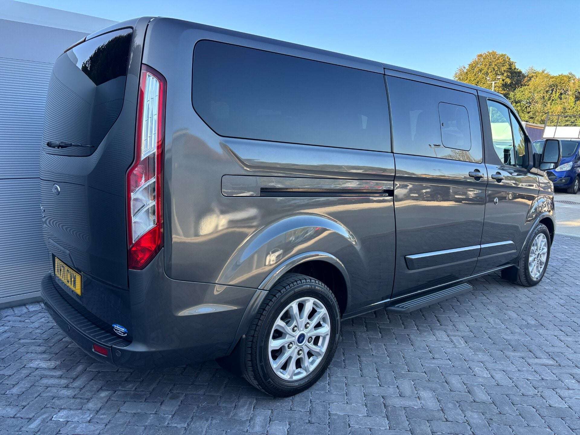A 2021 FORD TOURNEO CUSTOM 320 130 ps Titanium L2 9 Seater - Automatic A 2021 FORD TOURNEO CUSTOM 320 130 ps Titanium L2 9 Seater - Automatic