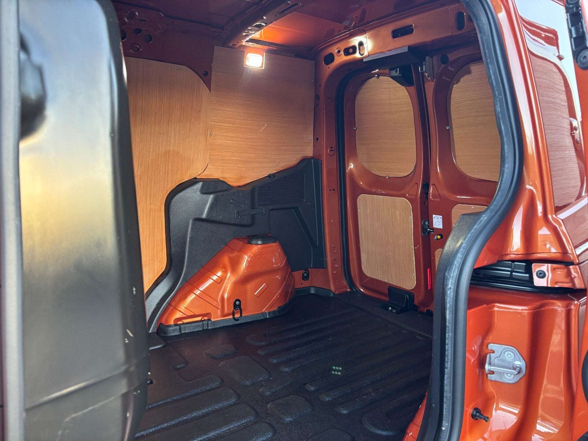 2023 FORD TRANSIT COURIER 2023 FORD TRANSIT COURIER