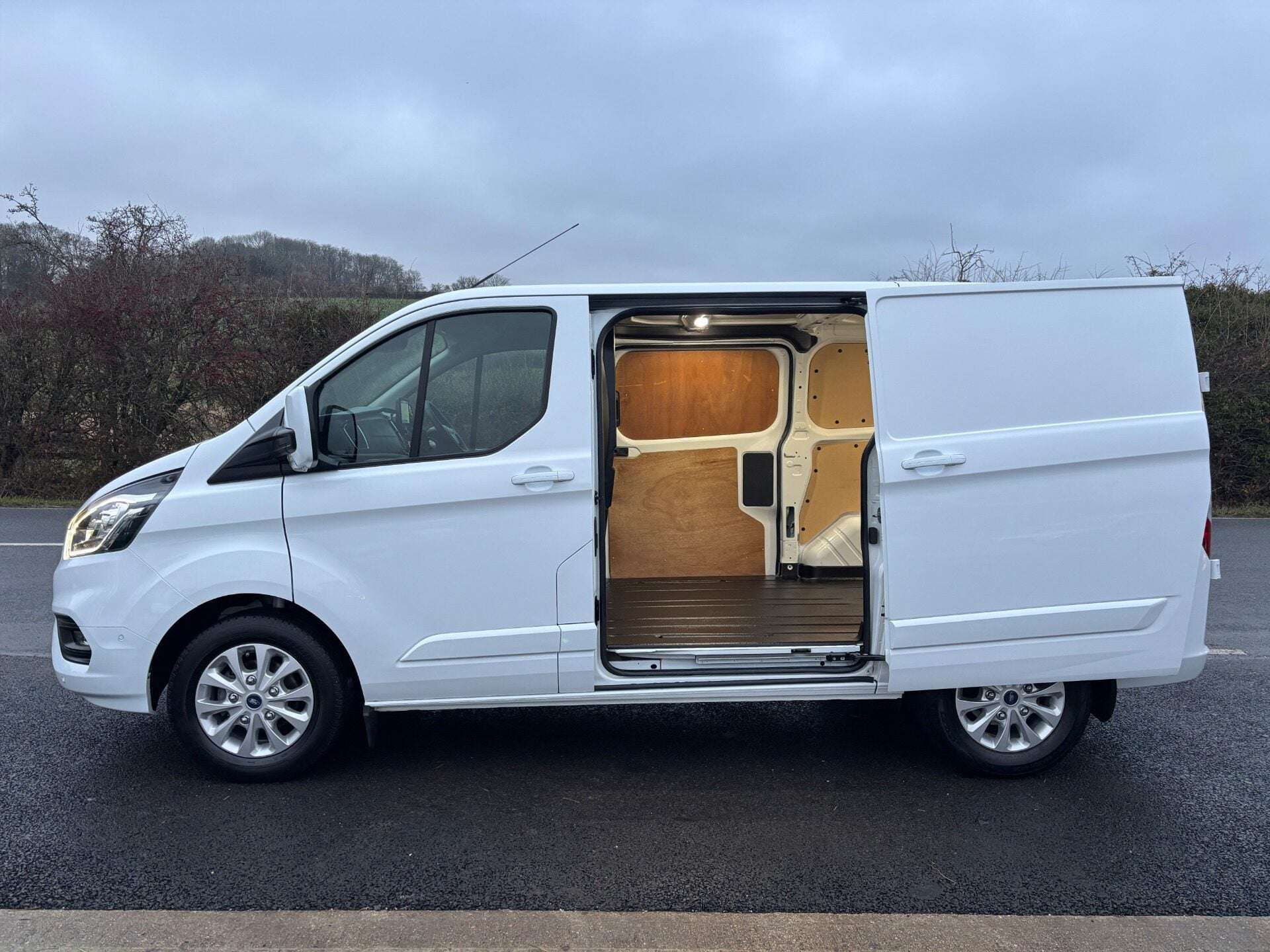 2020 FORD TRANSIT CUSTOM 2020 FORD TRANSIT CUSTOM