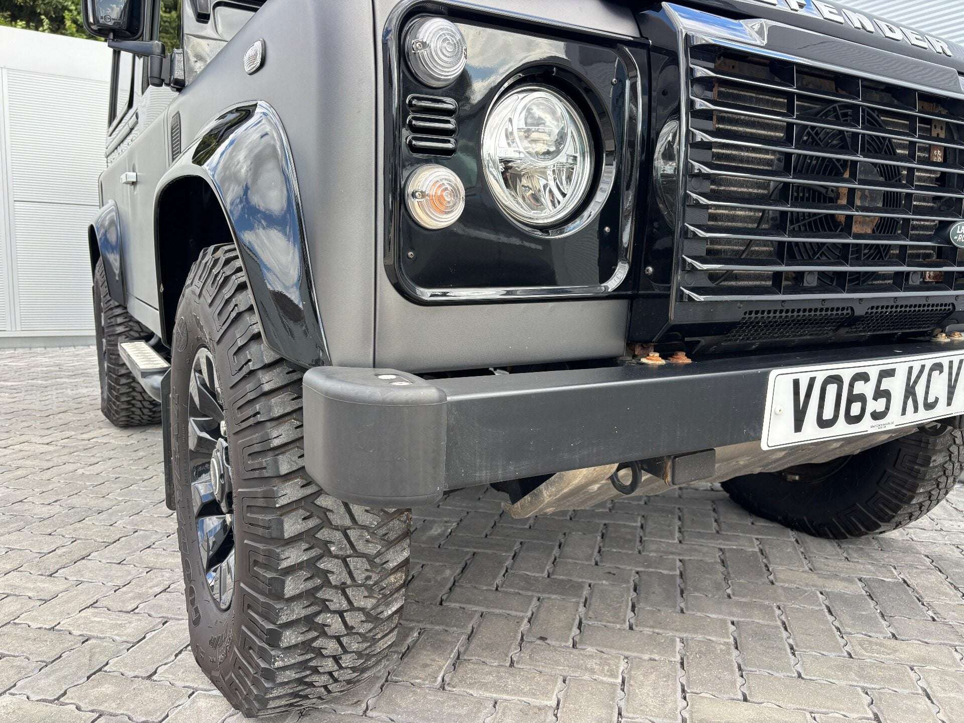 2015 LAND ROVER DEFENDER 90 2015 LAND ROVER DEFENDER 90