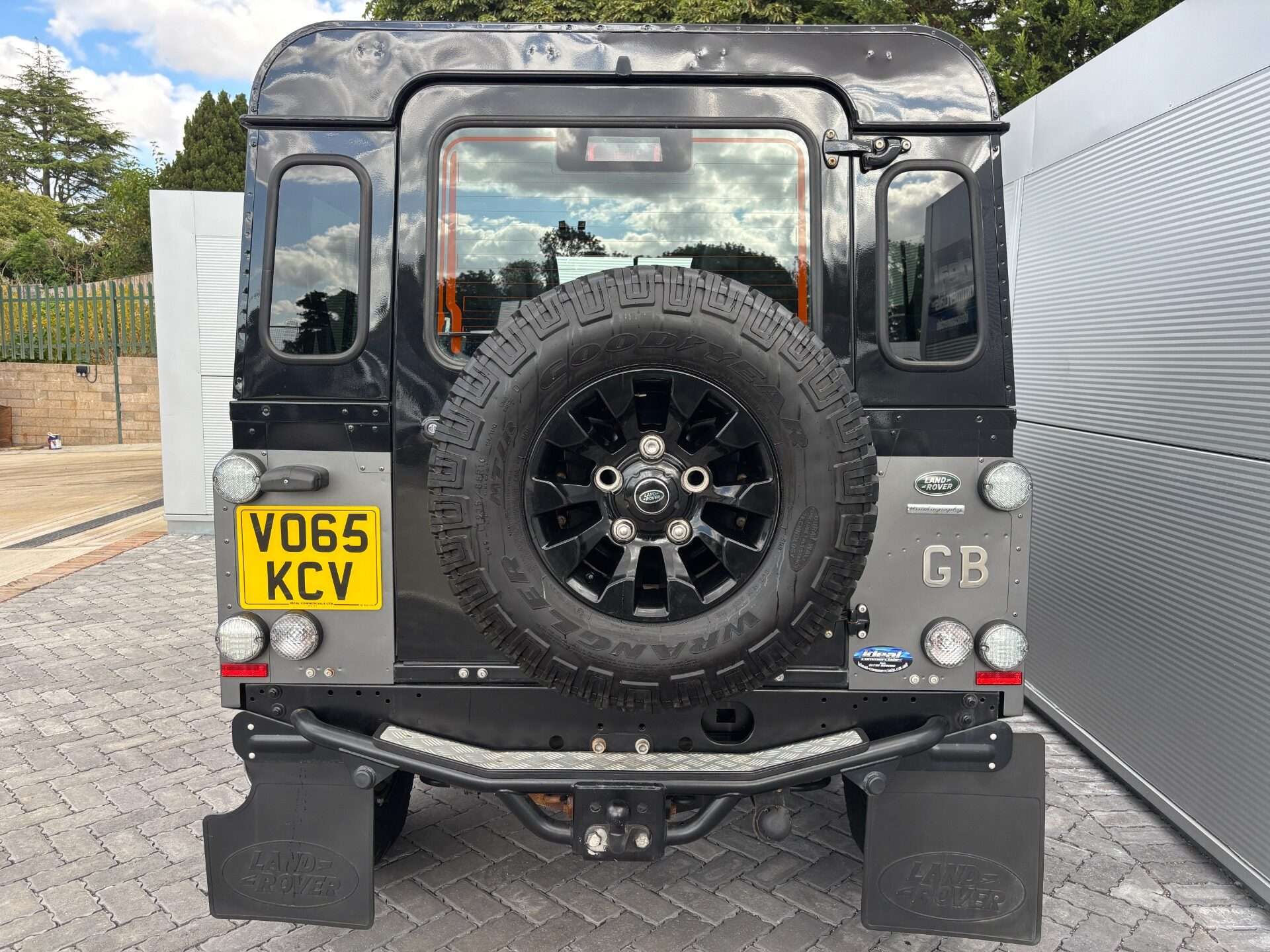 2015 LAND ROVER DEFENDER 90 2015 LAND ROVER DEFENDER 90