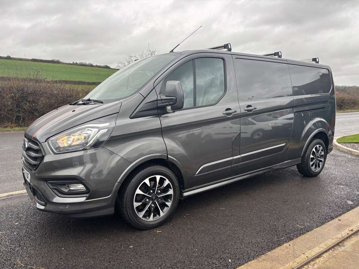 Check out this Ford Transit Custom 2018 Diesel Manual