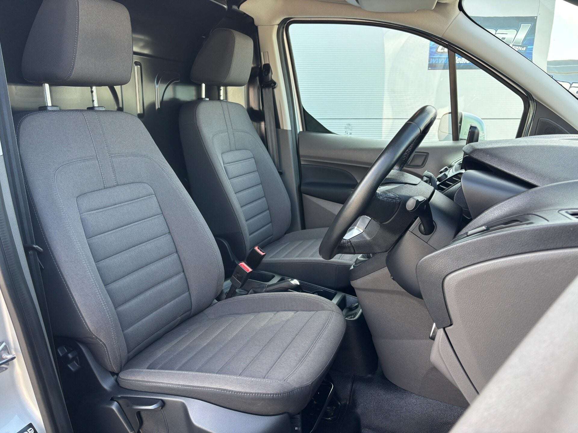A 2023 FORD TRANSIT CONNECT 240 L1 Limited Panel Van - Rear Camera A 2023 FORD TRANSIT CONNECT 240 L1 Limited Panel Van - Rear Camera