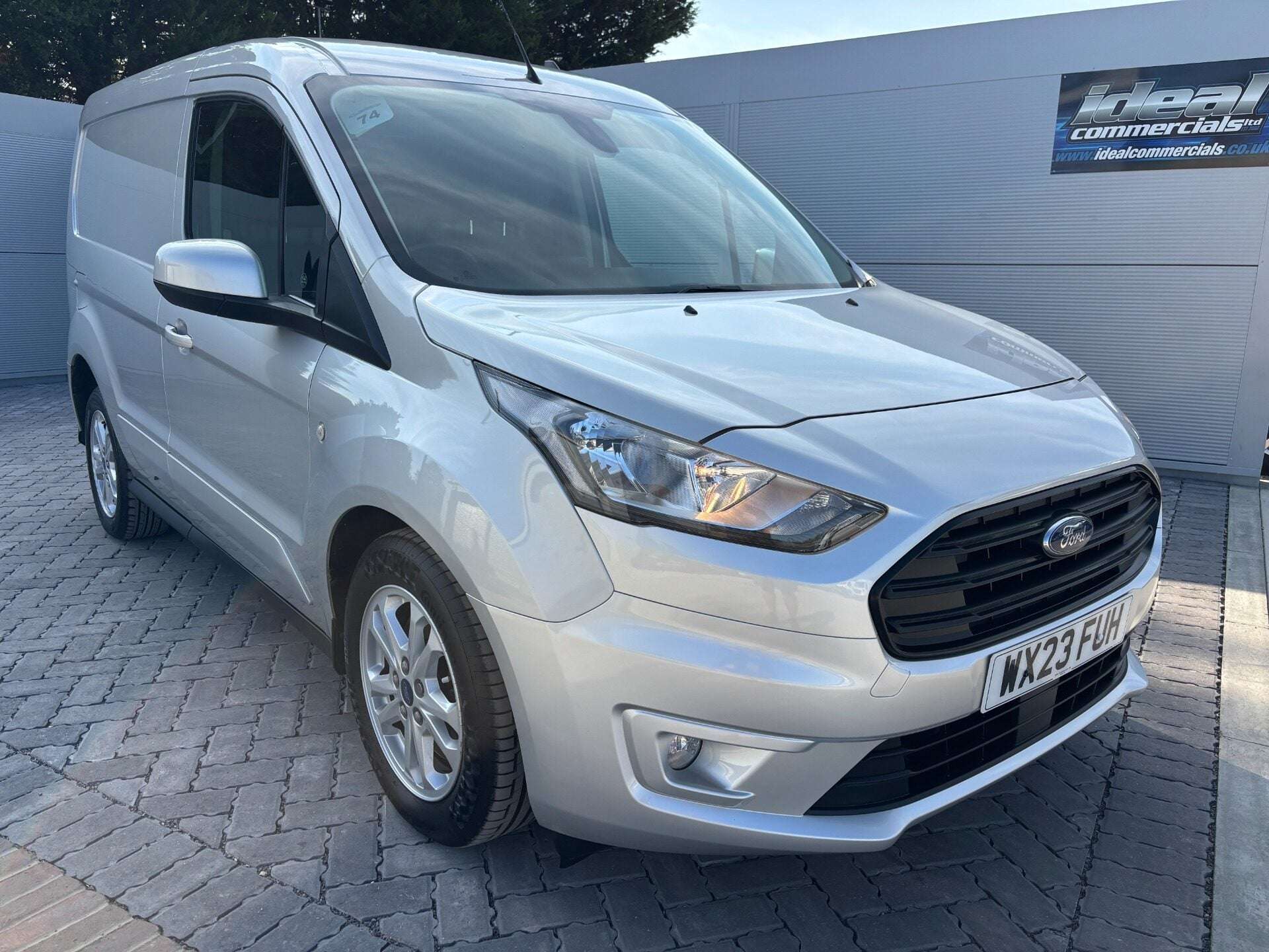 A 2023 FORD TRANSIT CONNECT 240 L1 Limited Panel Van - Rear Camera A 2023 FORD TRANSIT CONNECT 240 L1 Limited Panel Van - Rear Camera