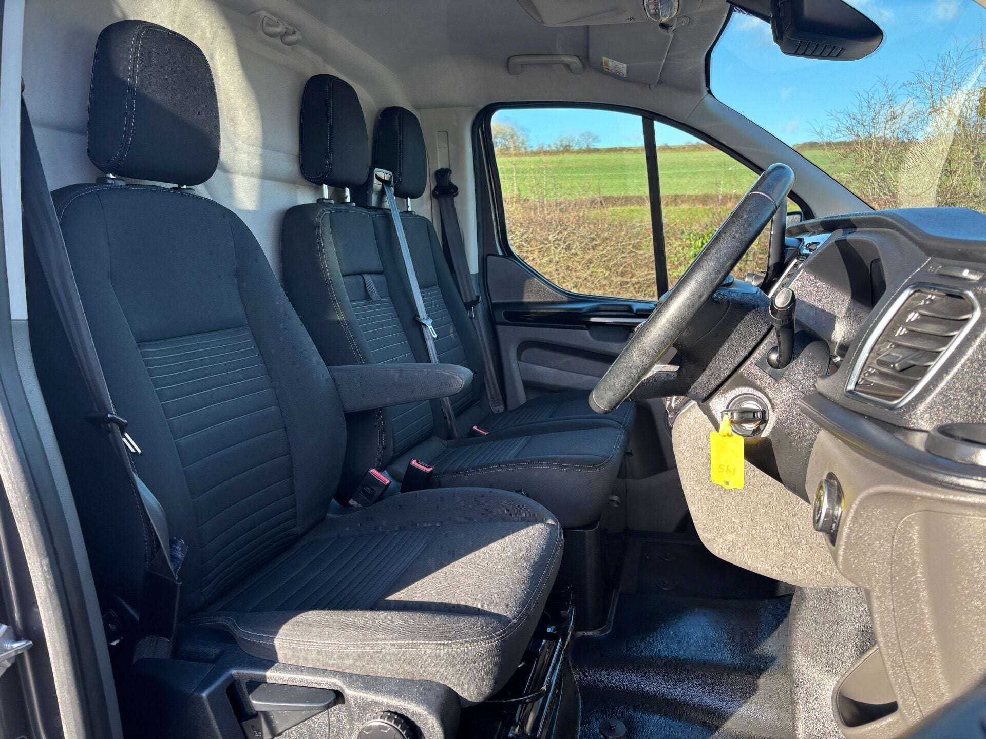 A 2021 FORD TRANSIT CUSTOM 300 L2 130 ps Limited Panel Van - Upgraded Locks A 2021 FORD TRANSIT CUSTOM 300 L2 130 ps Limited Panel Van - Upgraded Locks