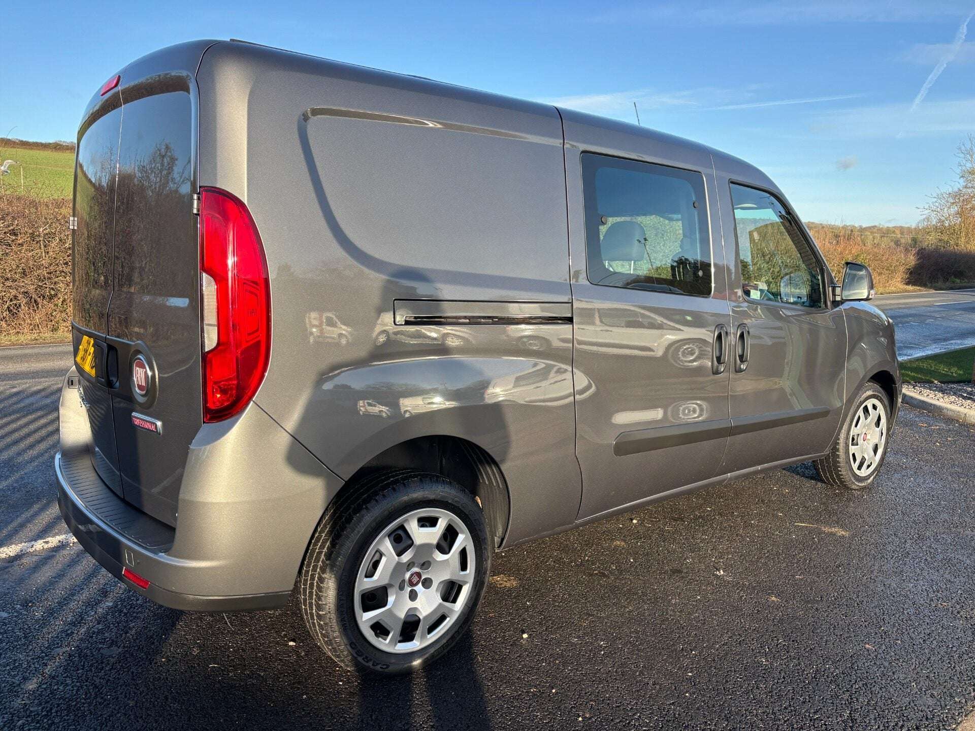 A 2018 FIAT DOBLO 16V Active Maxi Multijet II Combi - No VAT A 2018 FIAT DOBLO 16V Active Maxi Multijet II Combi - No VAT