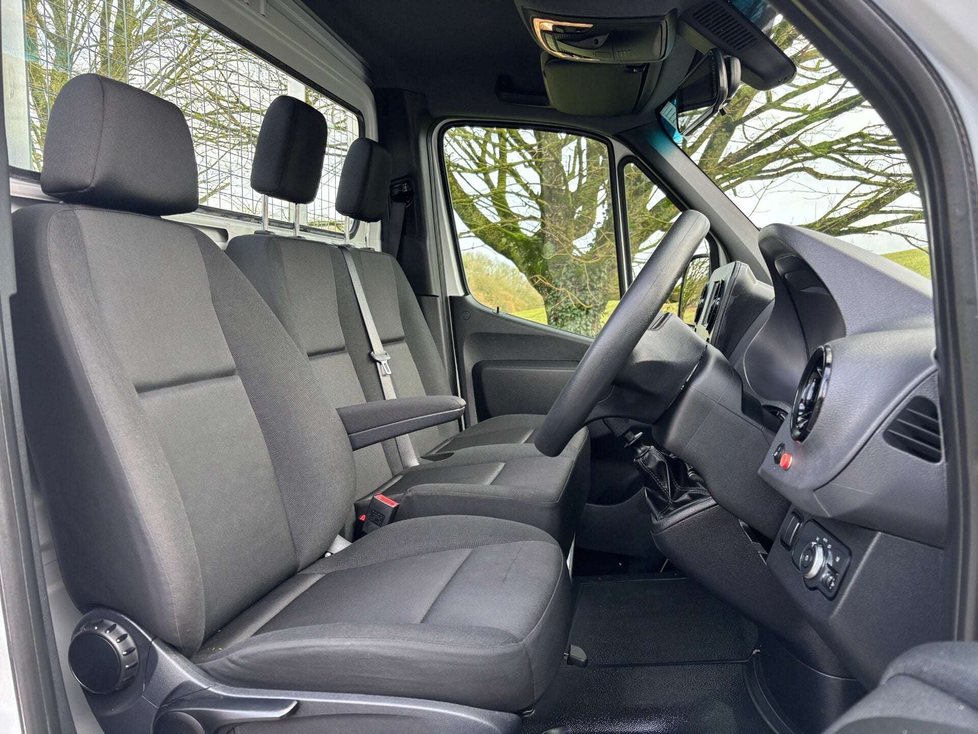 A 2022 MERCEDES-BENZ SPRINTER 315 Cdi Progressive Dropside with Tail Lift & Safety Rails A 2022 MERCEDES-BENZ SPRINTER 315 Cdi Progressive Dropside with Tail Lift & Safety Rails