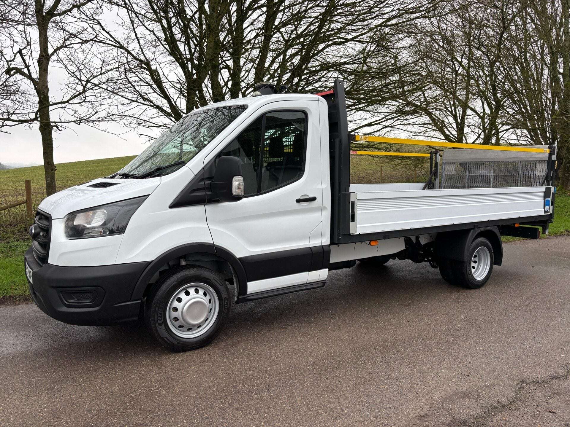 A 2022 FORD TRANSIT 350 Drw L4 130 ps Single Cab Dropside Truck with Tail Lift - Plant Spec A 2022 FORD TRANSIT 350 Drw L4 130 ps Single Cab Dropside Truck with Tail Lift - Plant Spec