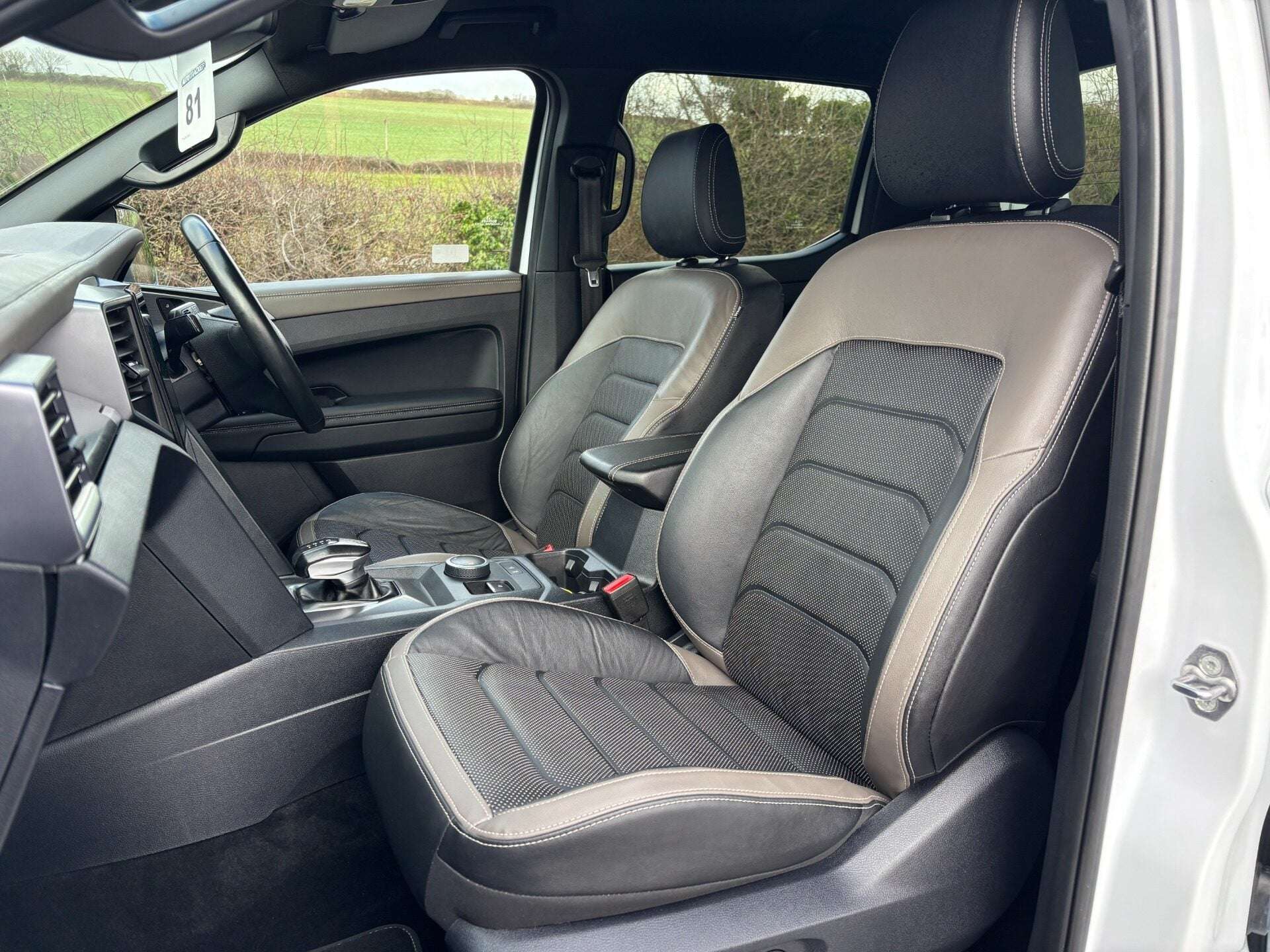 A 2024 VOLKSWAGEN AMAROK V6 Tdi 240 Aventura 4Motion - Electric Roller Shutter / 360 Camera A 2024 VOLKSWAGEN AMAROK V6 Tdi 240 Aventura 4Motion - Electric Roller Shutter / 360 Camera