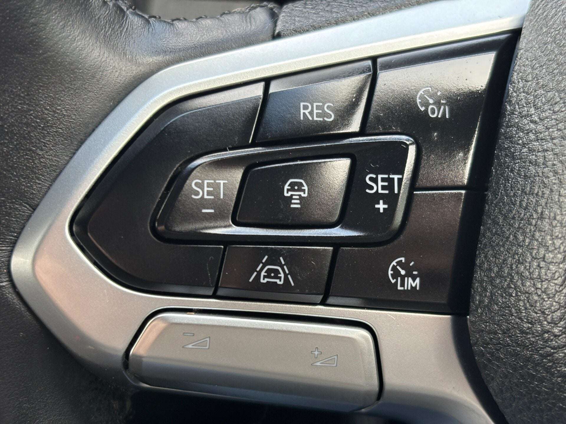 2024 VOLKSWAGEN AMAROK 2024 VOLKSWAGEN AMAROK