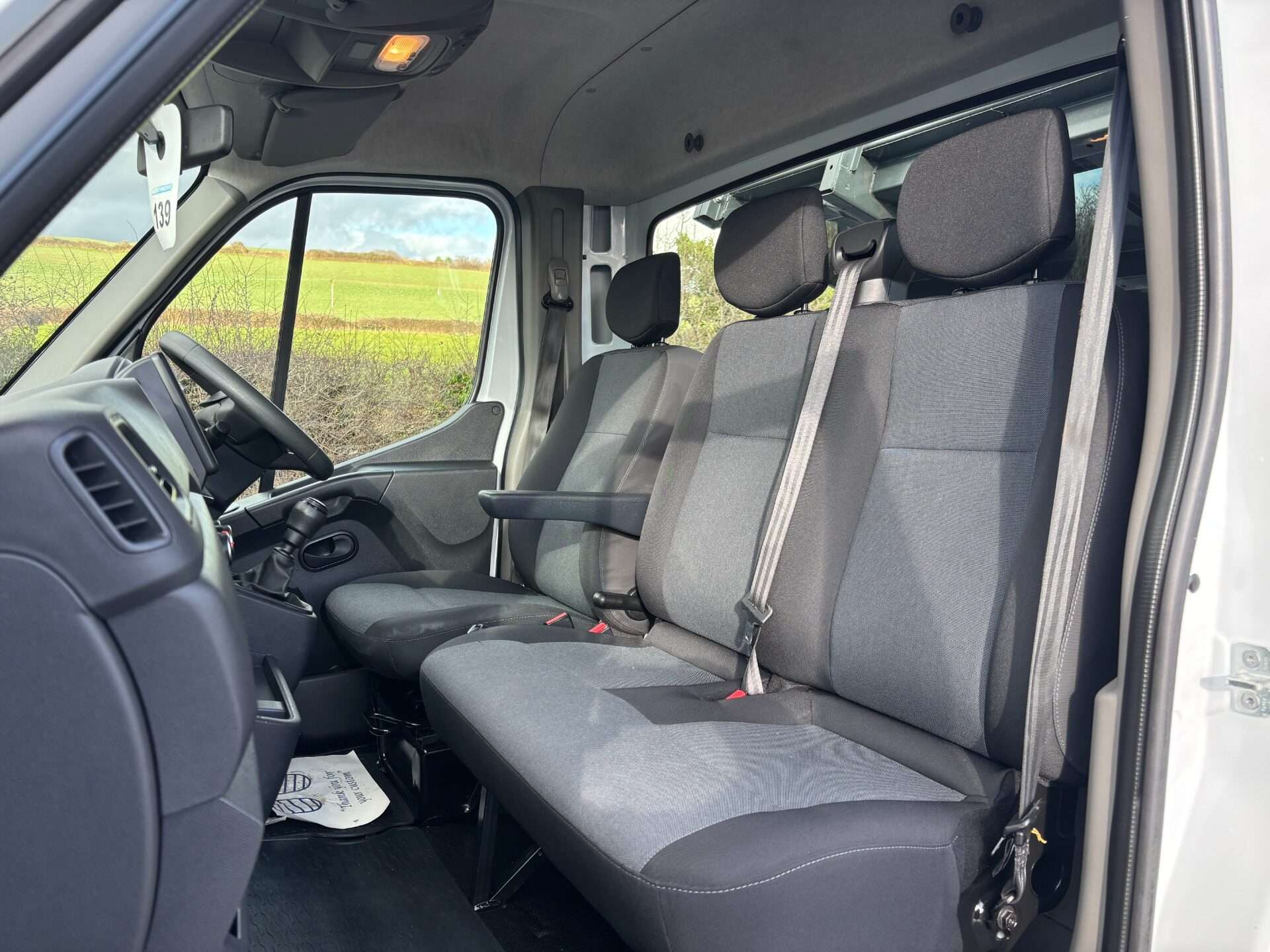 A 2024 RENAULT MASTER ML35TW 130 ps dCi Business Tipper with Air Con / Tow Axle / Sat Nav A 2024 RENAULT MASTER ML35TW 130 ps dCi Business Tipper with Air Con / Tow Axle / Sat Nav