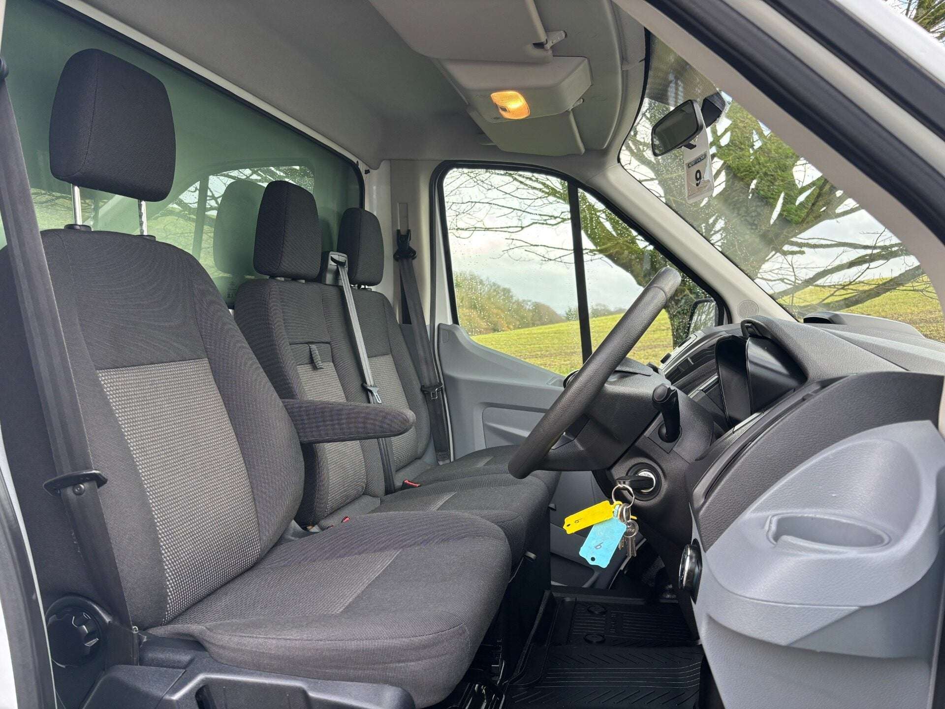 A 2018 FORD TRANSIT 350 L3 Srw 130 ps Curtain Side Truck with Tail Lift A 2018 FORD TRANSIT 350 L3 Srw 130 ps Curtain Side Truck with Tail Lift