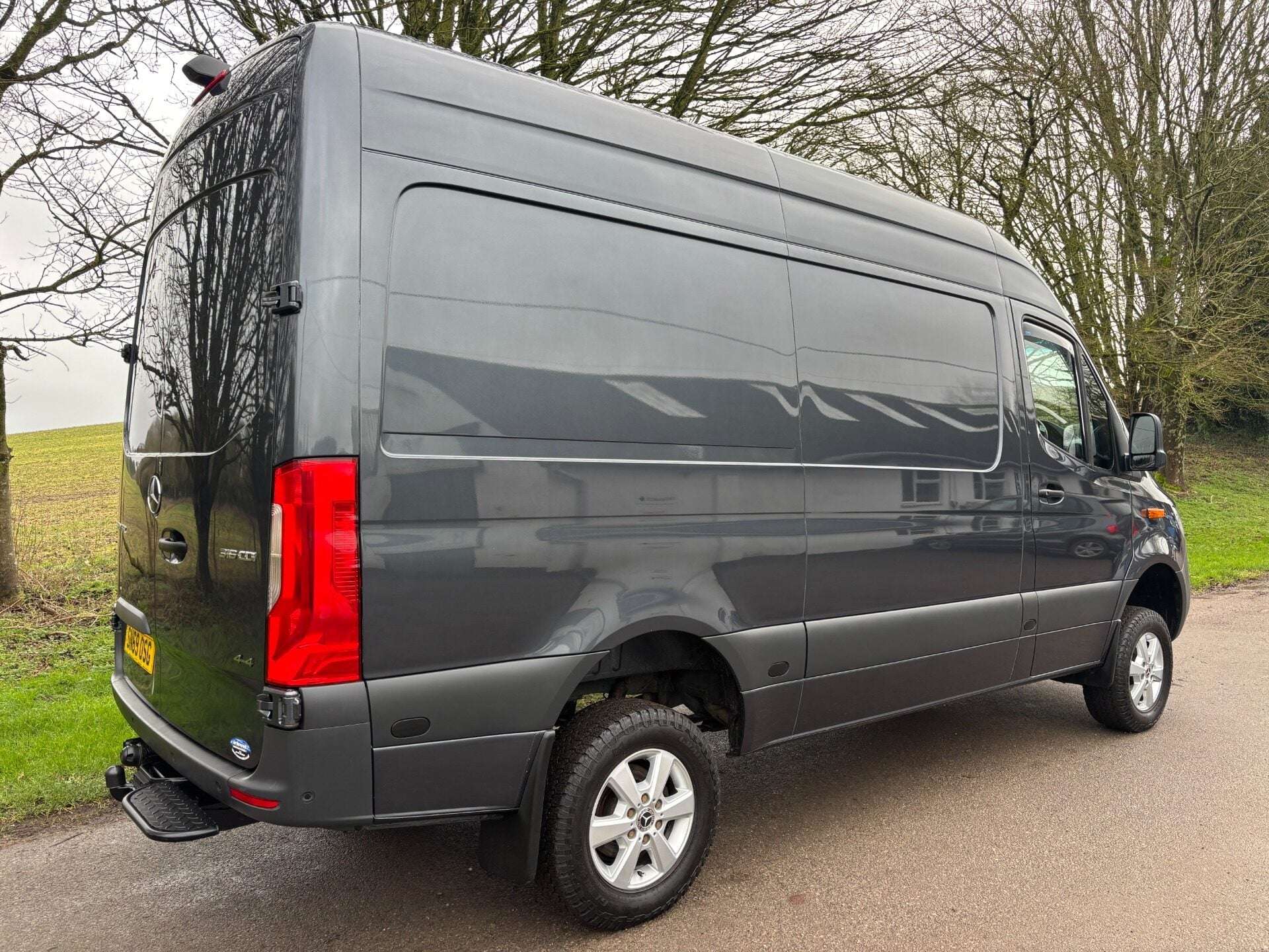 A 2019 MERCEDES-BENZ SPRINTER 316 Cdi L2 H2 4x4 Panel Van with Air Con & Leather A 2019 MERCEDES-BENZ SPRINTER 316 Cdi L2 H2 4x4 Panel Van with Air Con & Leather